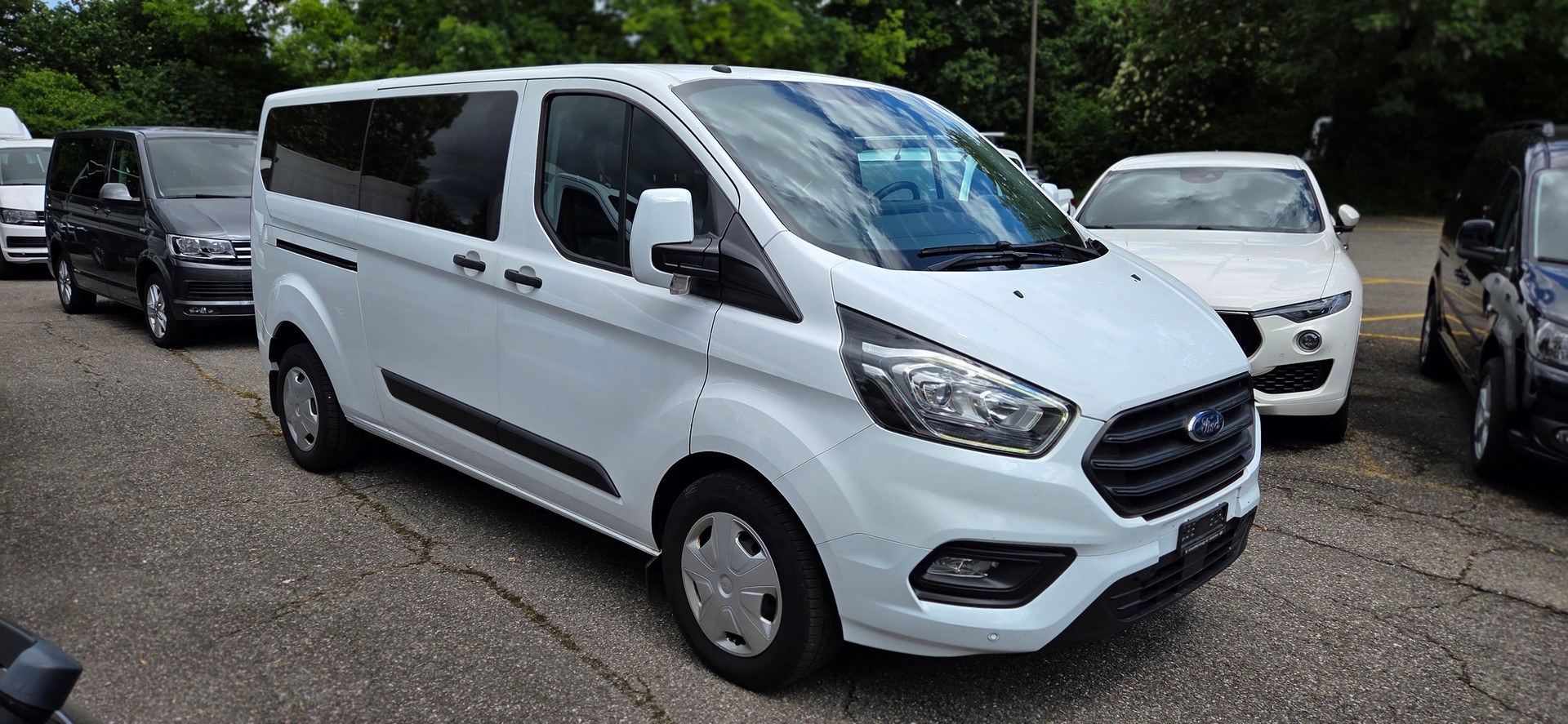 FORD Transit Custom 320 L2H1 Ambiente-image-2