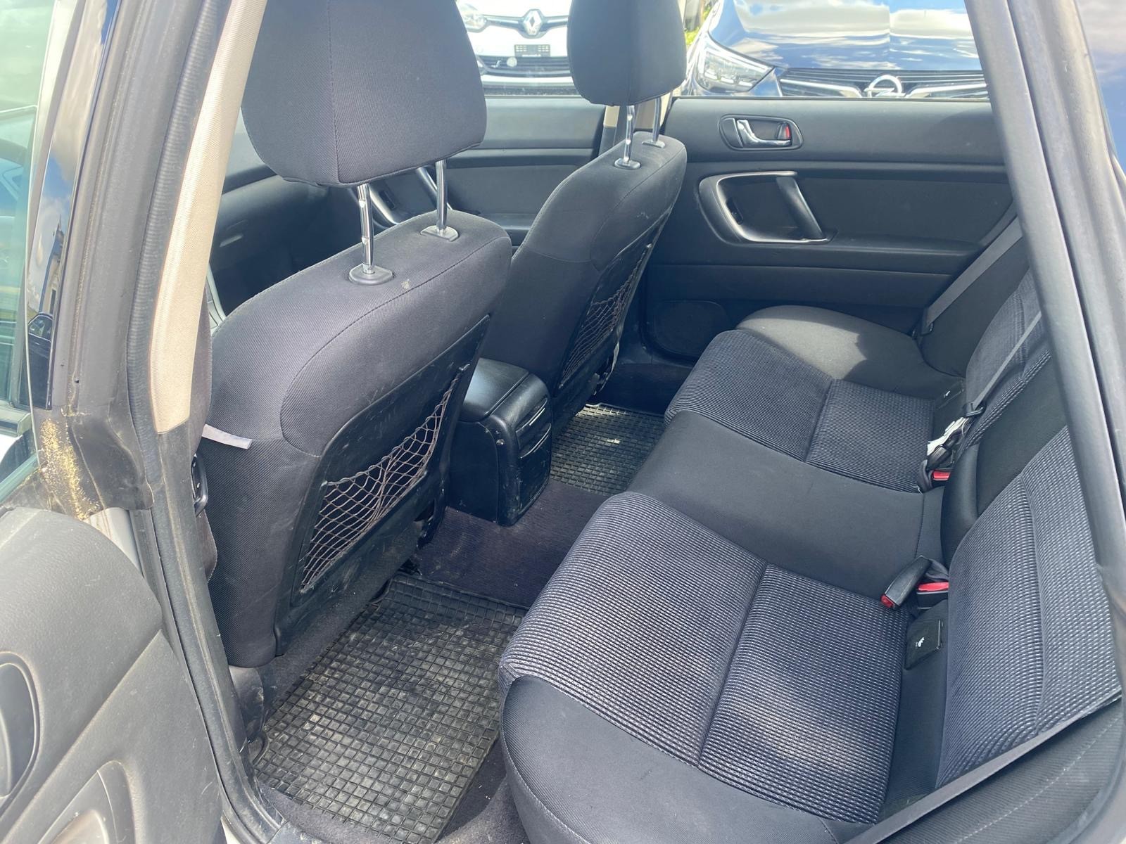 SUBARU Outback 2.5i AWD-image-8