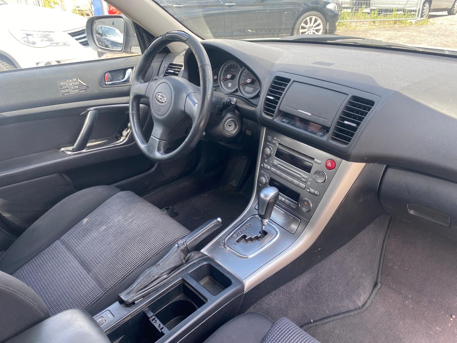 SUBARU Outback 2.5i AWD-image-7