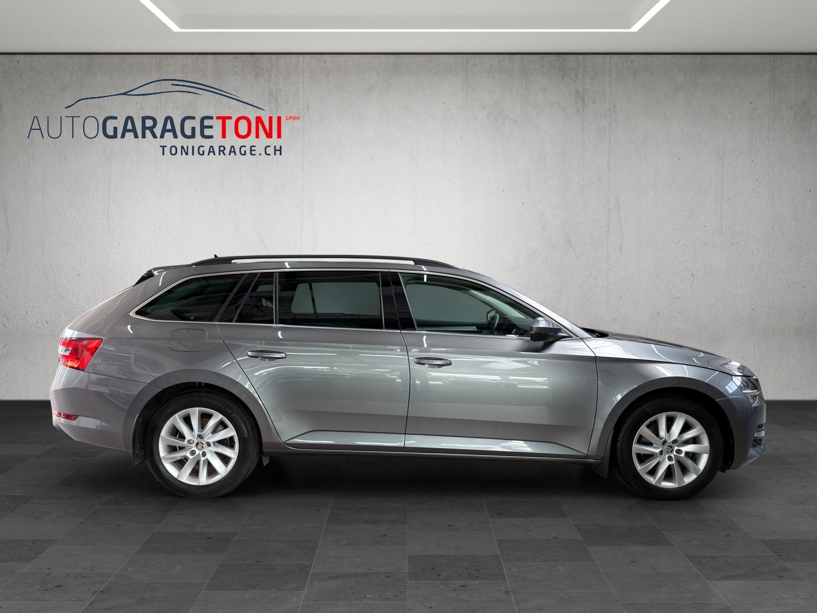 SKODA Superb Combi 1.5 TSI Ambition DSG *Werksgarantie bis 07.2028*-image-4