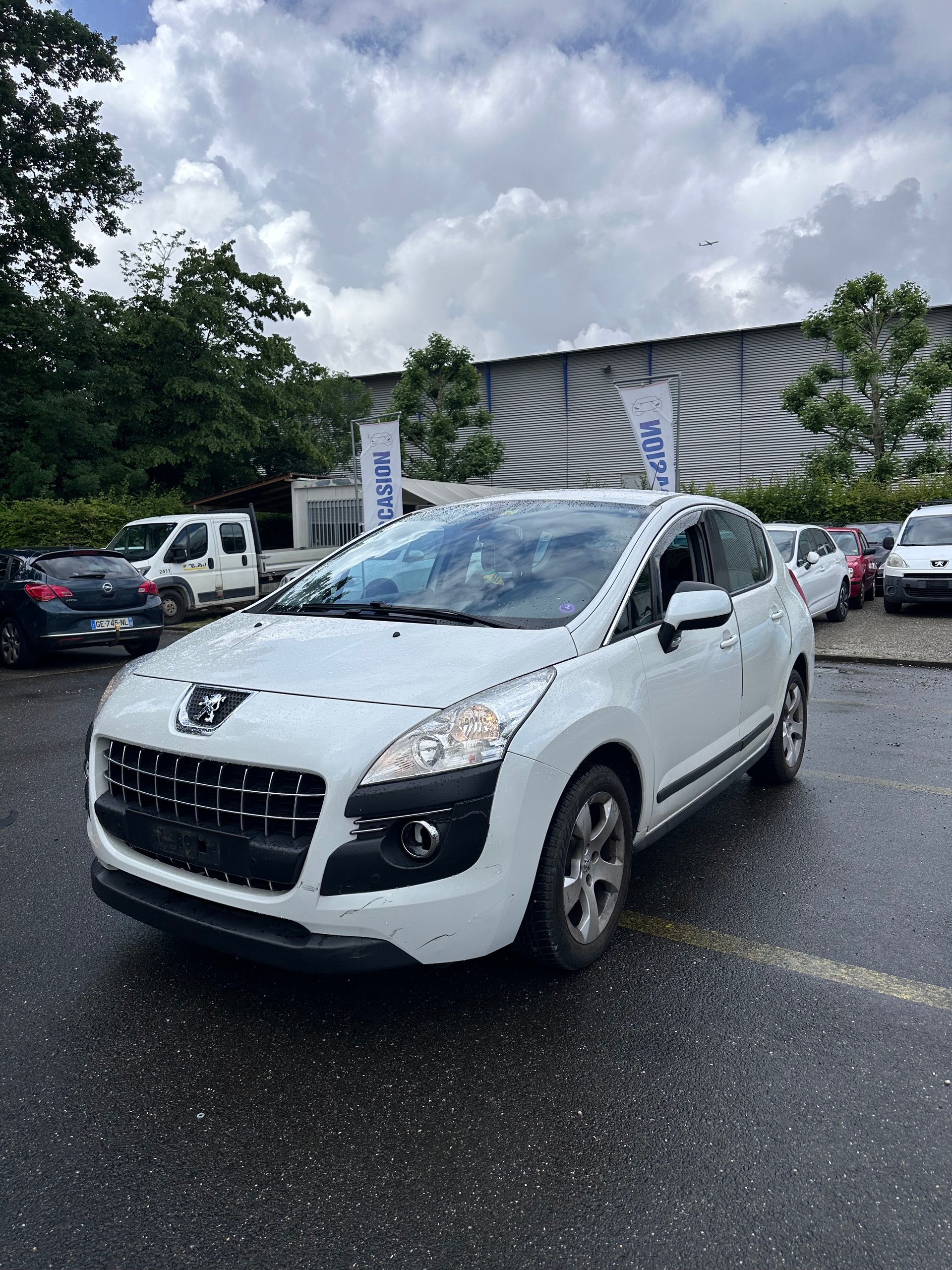 PEUGEOT 3008 1.6 16V T Platinum