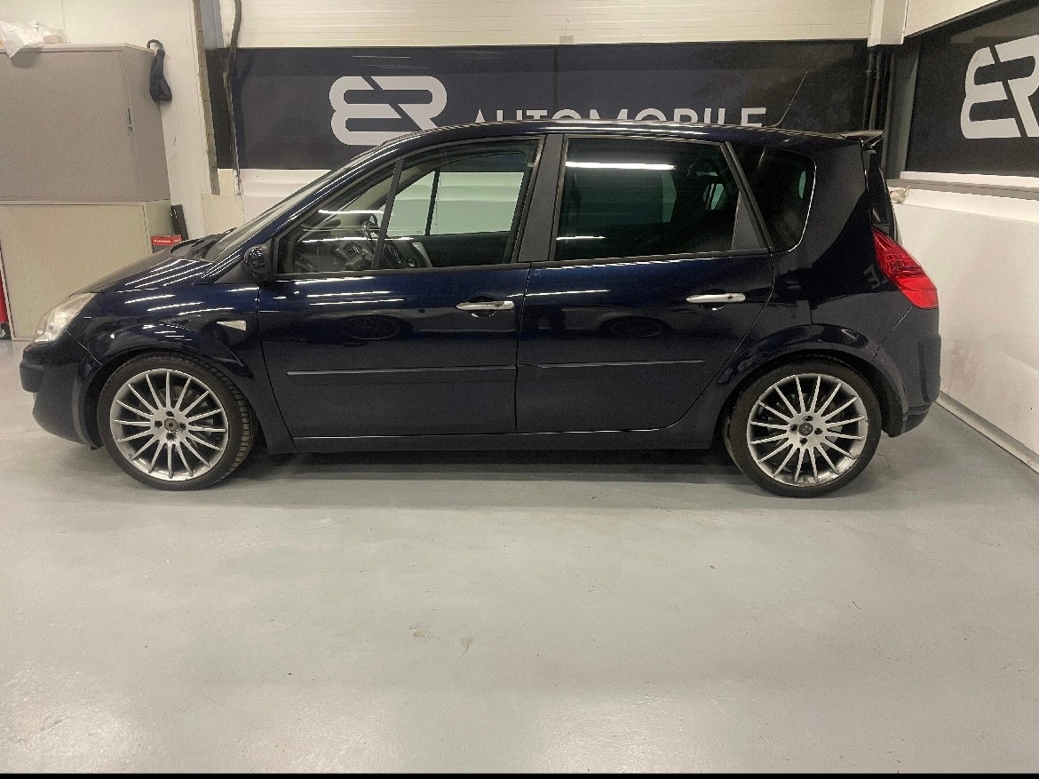 RENAULT Scénic 2.0 16V Dynamique-image-6