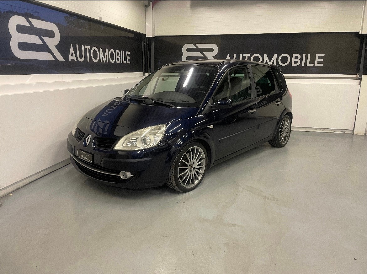 RENAULT Scénic 2.0 16V Dynamique