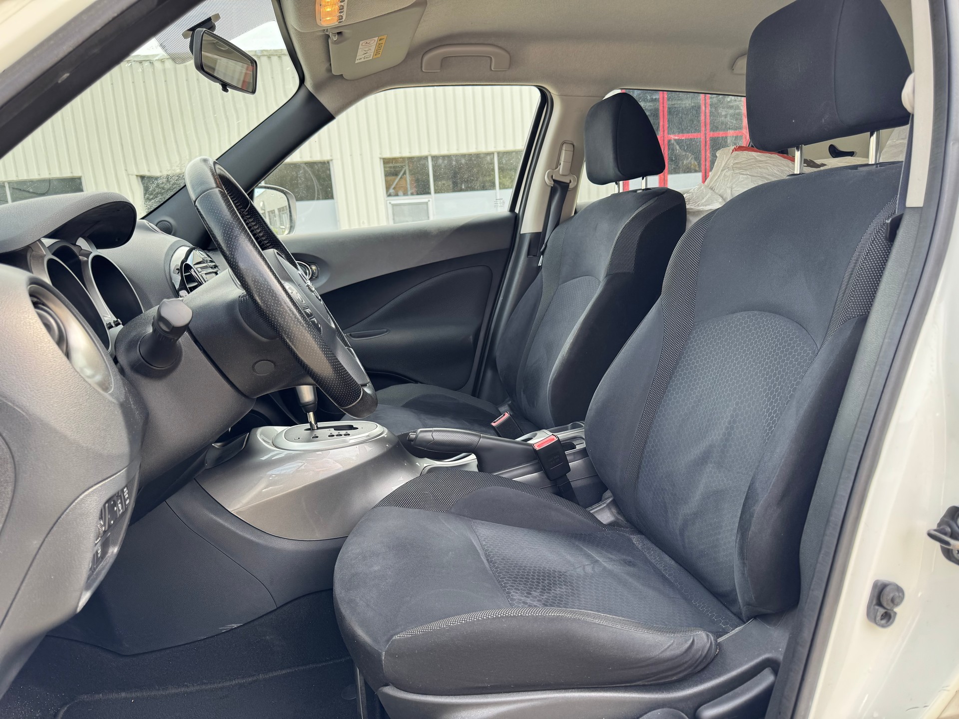 NISSAN Juke 1.6 DIG-T tekna 4x4 Xtronic M-CVT-image-6