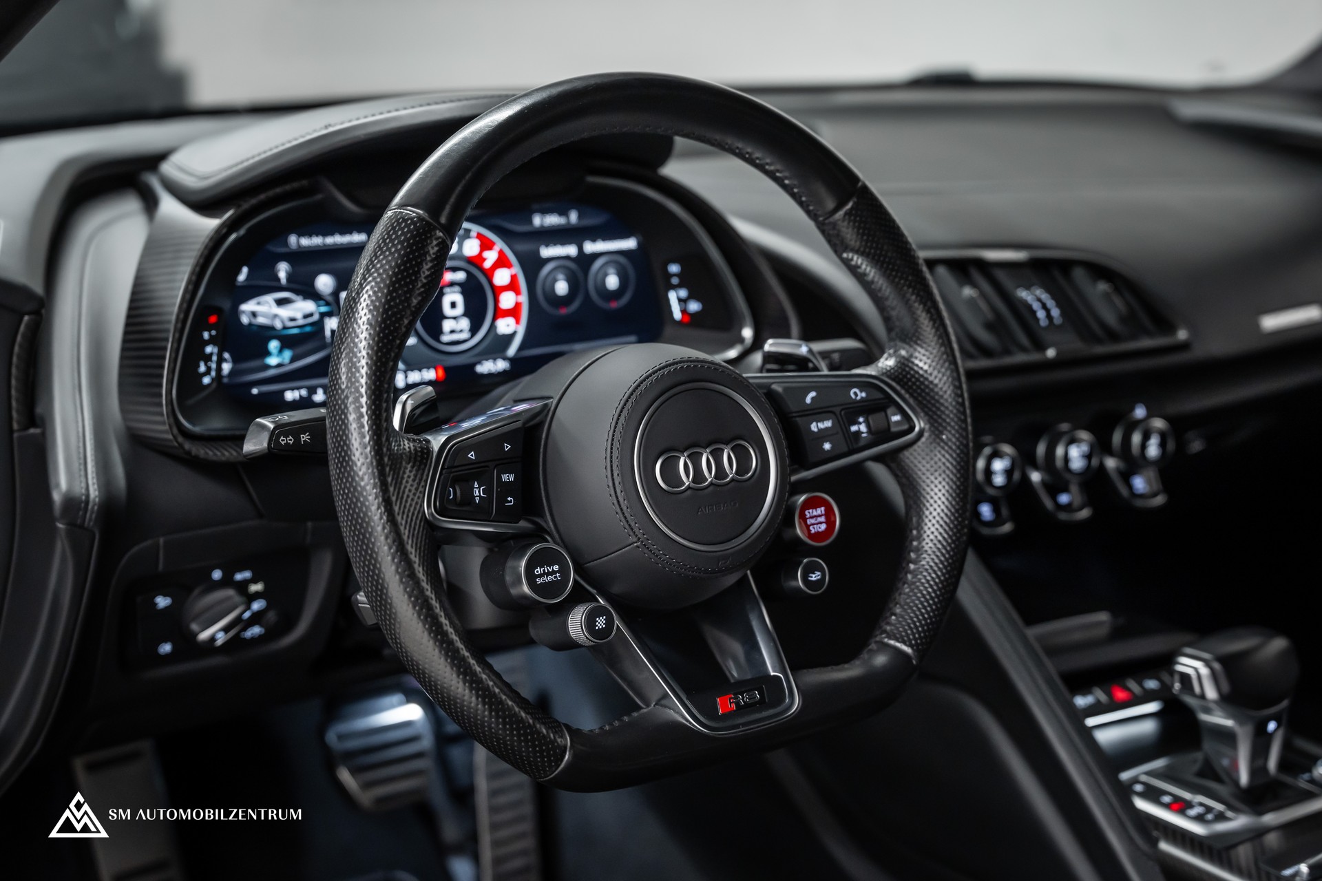 AUDI R8 Coupé 5.2 FSI V10 plus quattro S-Tronic-image-15