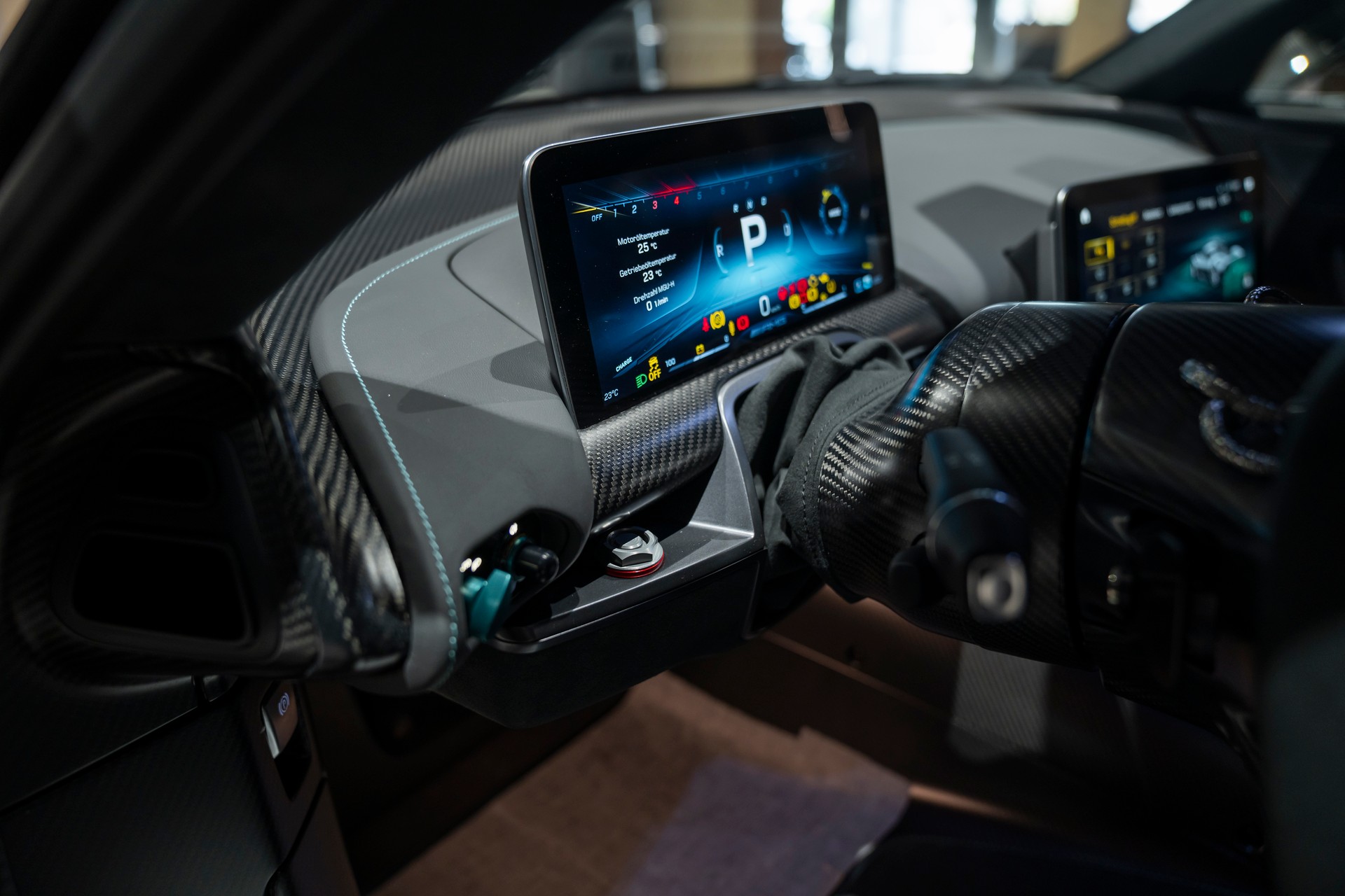 MERCEDES-BENZ AMG One-image-23