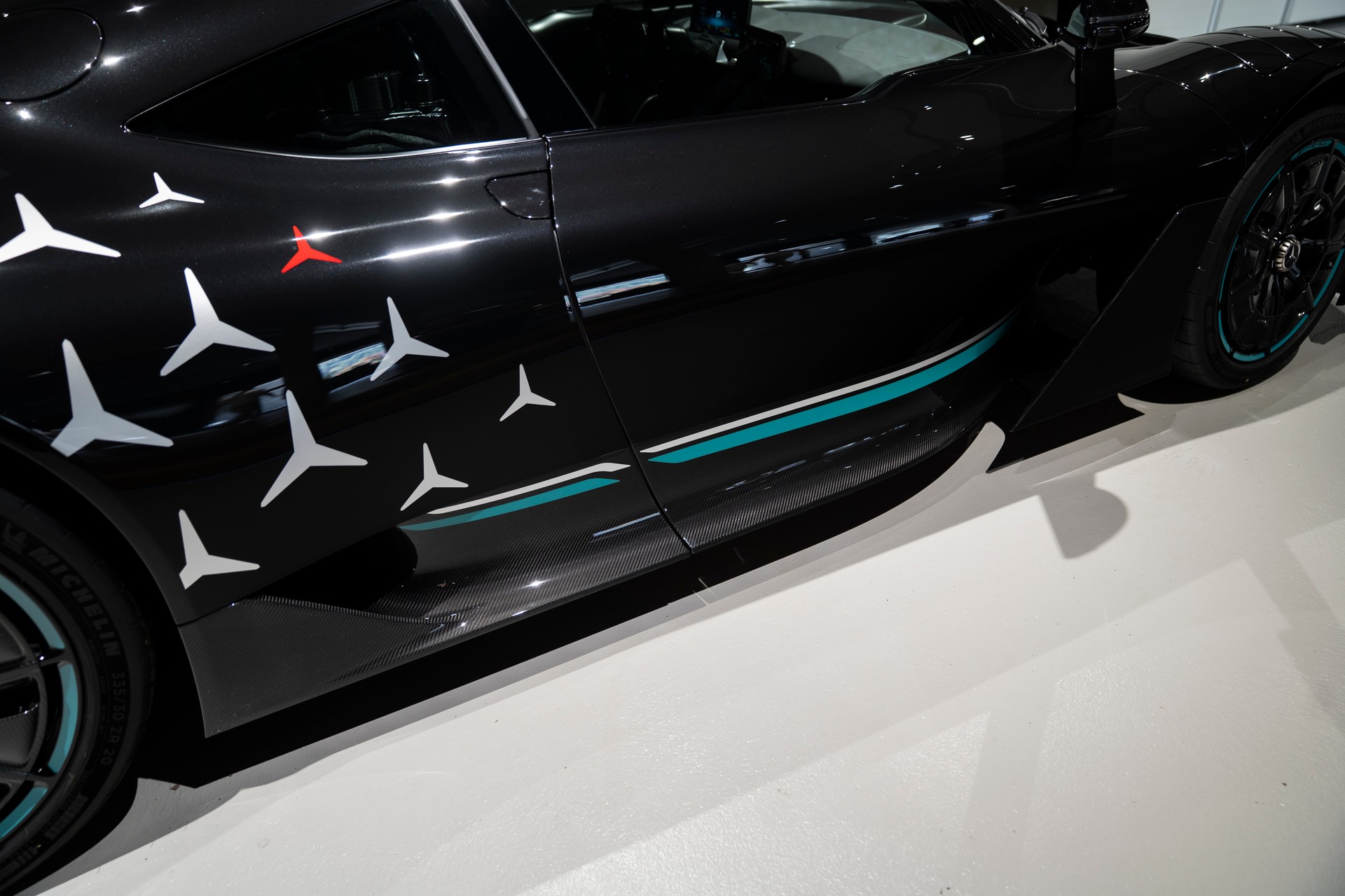 MERCEDES-BENZ AMG One-image-10