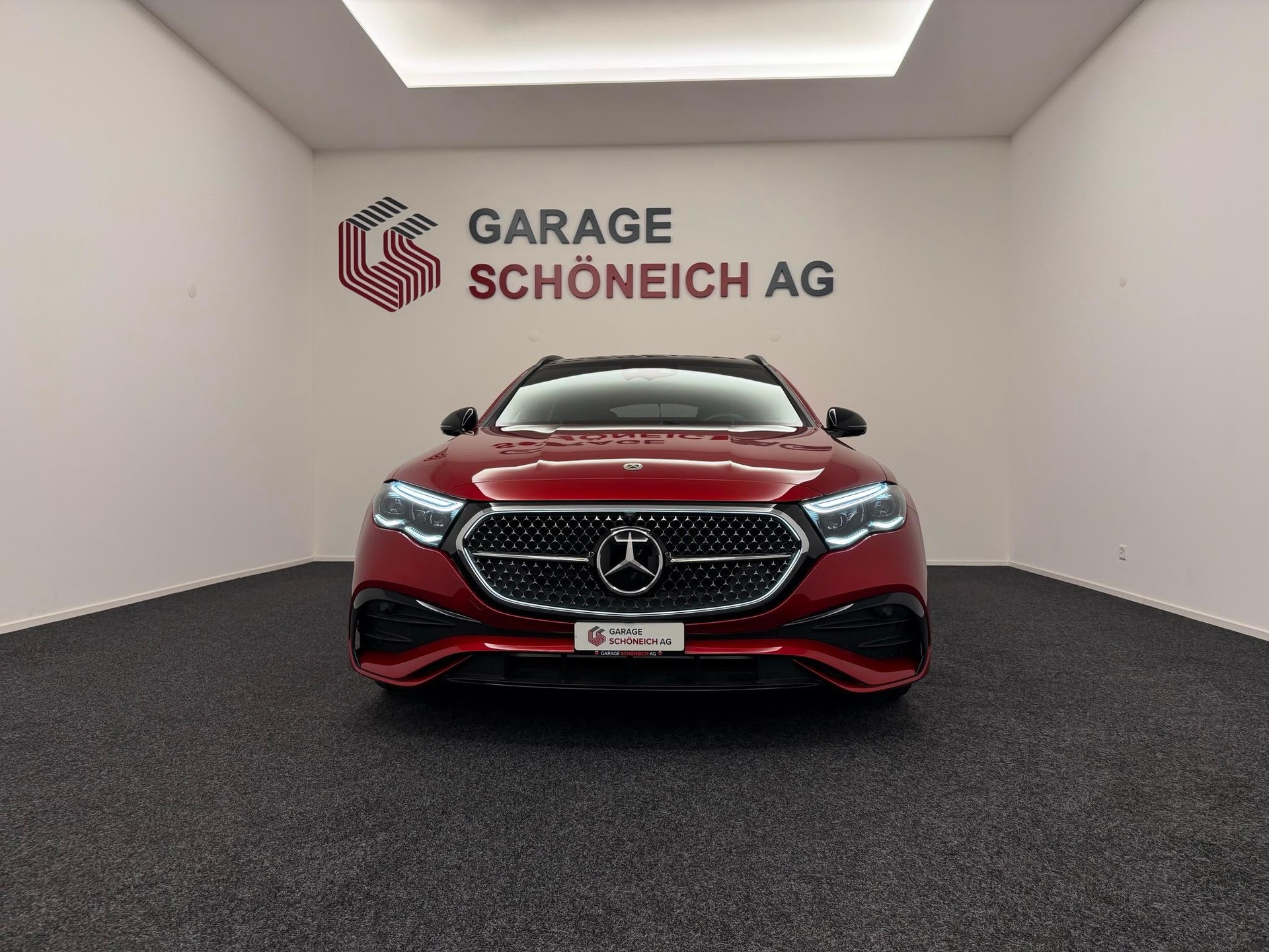 MERCEDES-BENZ E 450 AMG Line 4matic Kombi-showroom-element-1