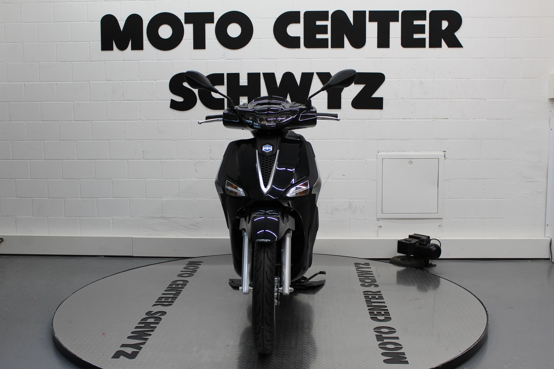 PIAGGIO Liberty 125 E5+-showroom-element-3