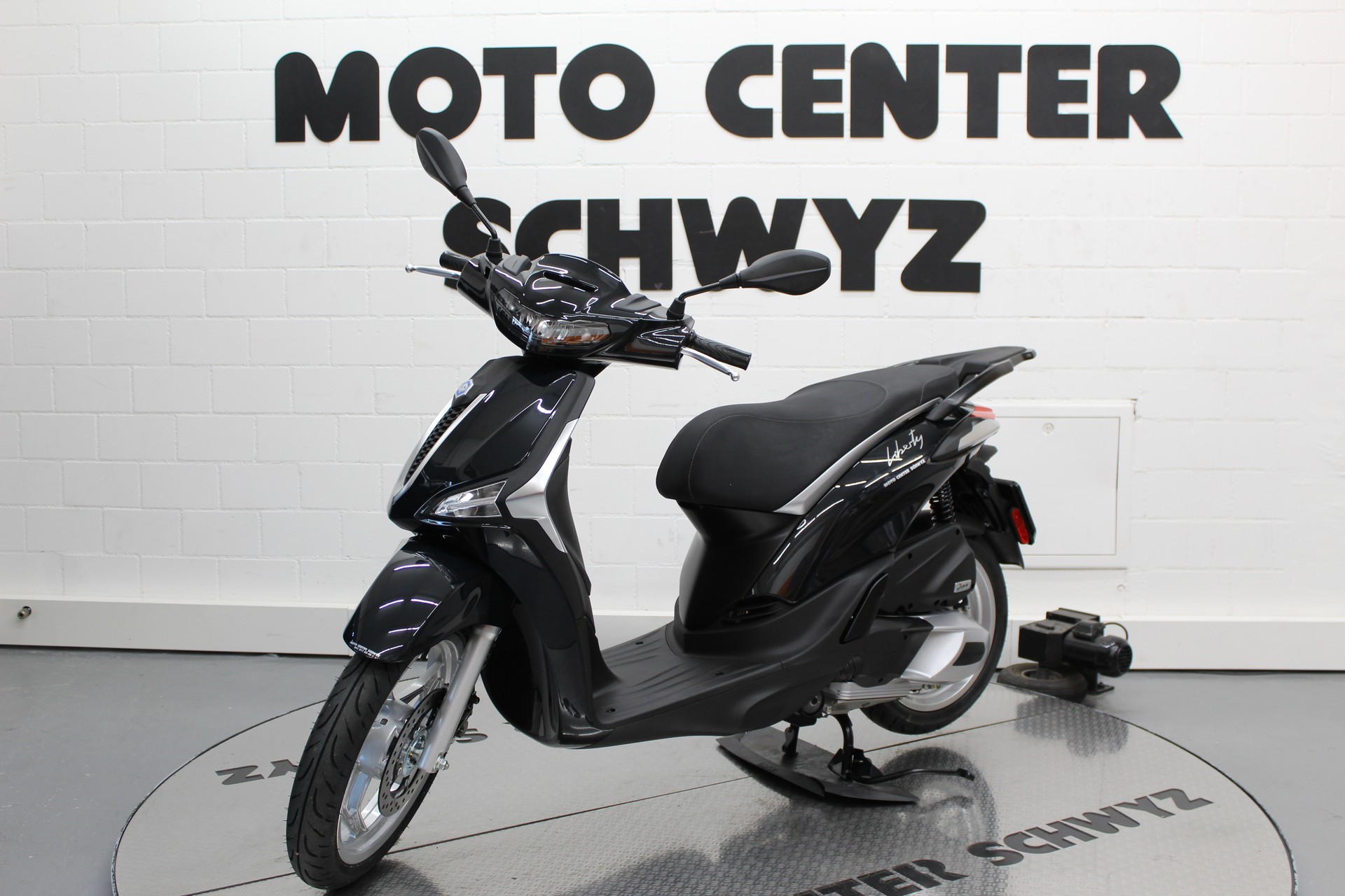 PIAGGIO Liberty 125 E5+-image-4