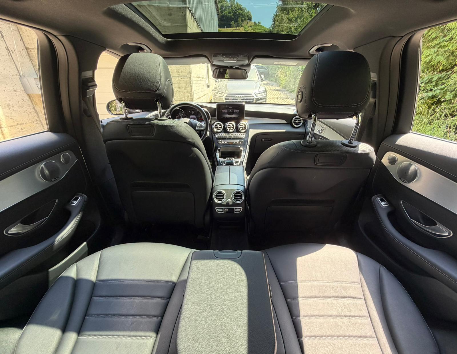 MERCEDES-BENZ GLC 250 d AMG Line 4Matic 9G-Tronic-image-23