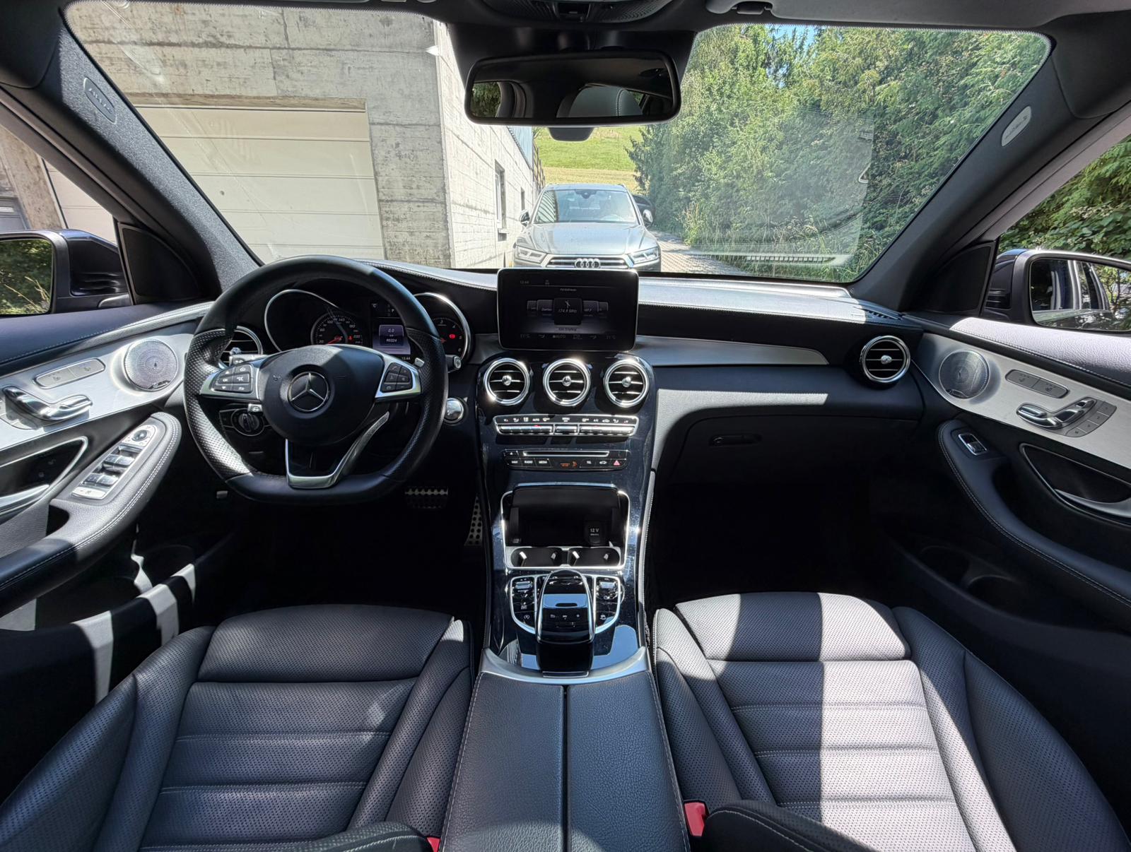 MERCEDES-BENZ GLC 250 d AMG Line 4Matic 9G-Tronic-image-12