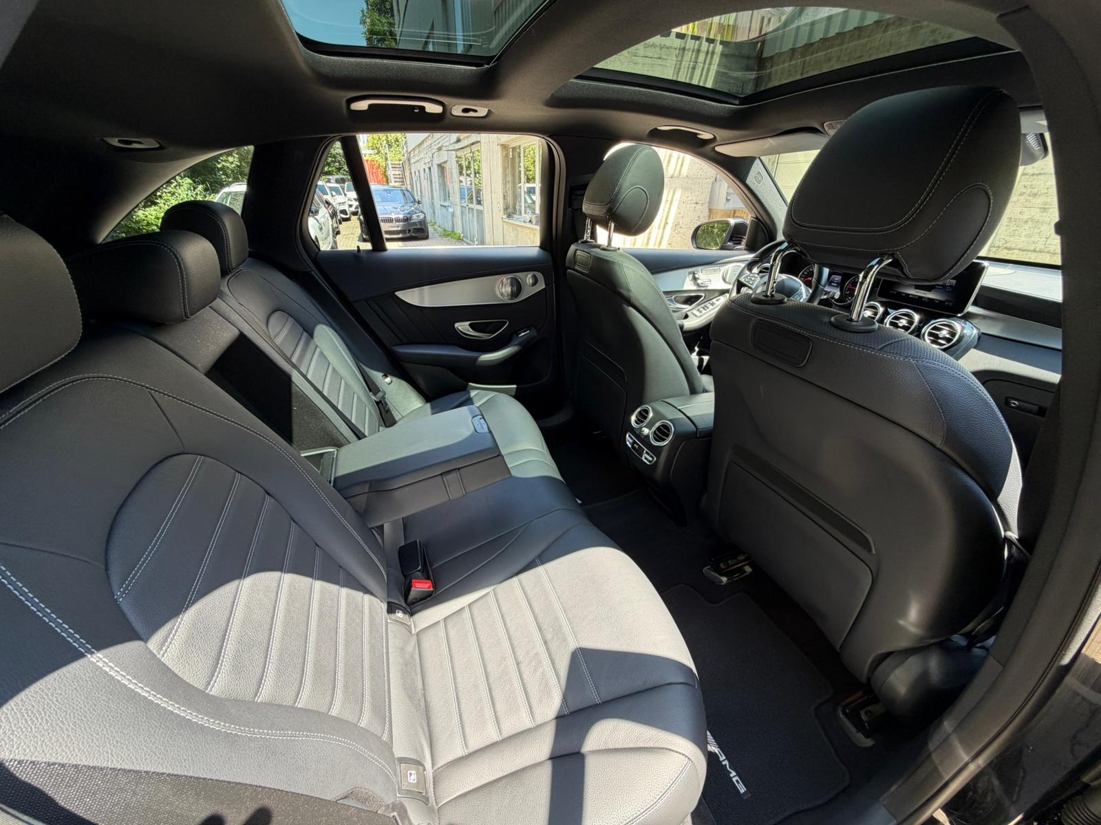 MERCEDES-BENZ GLC 250 d AMG Line 4Matic 9G-Tronic-image-22