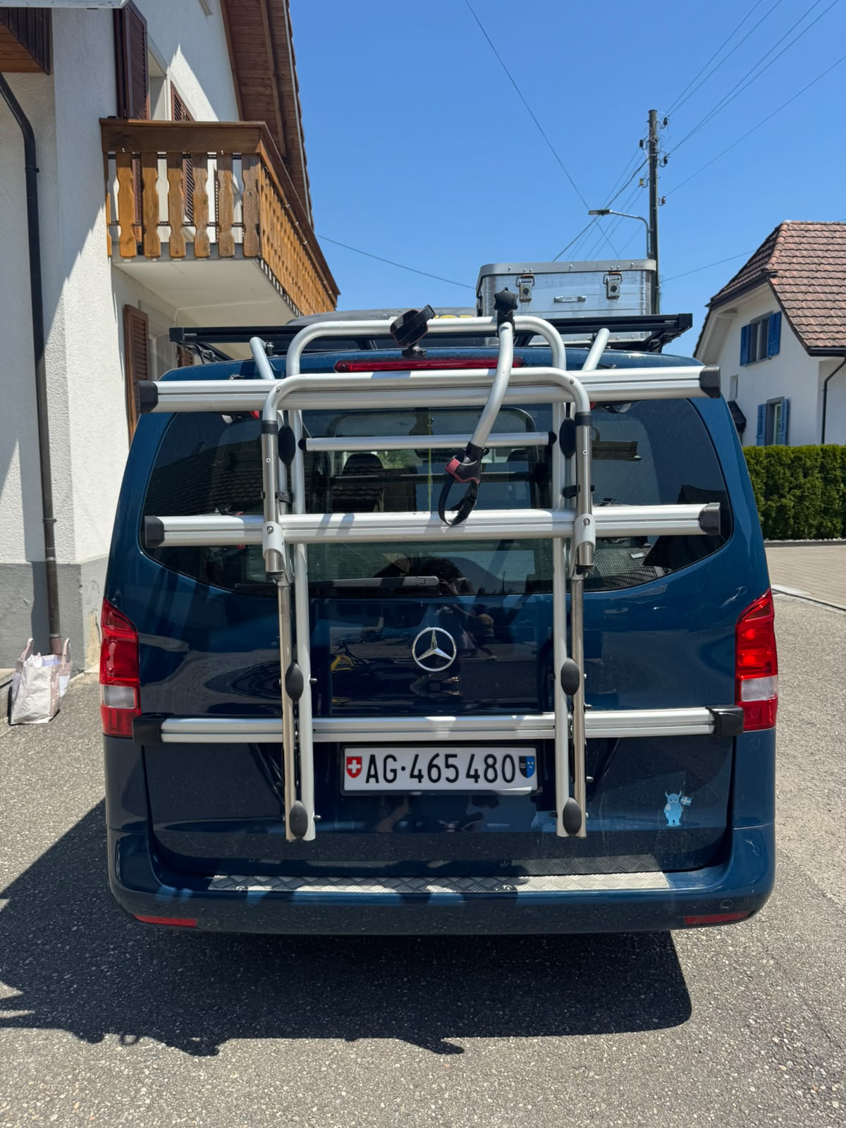 MERCEDES-BENZ 114BT4x4-image-2