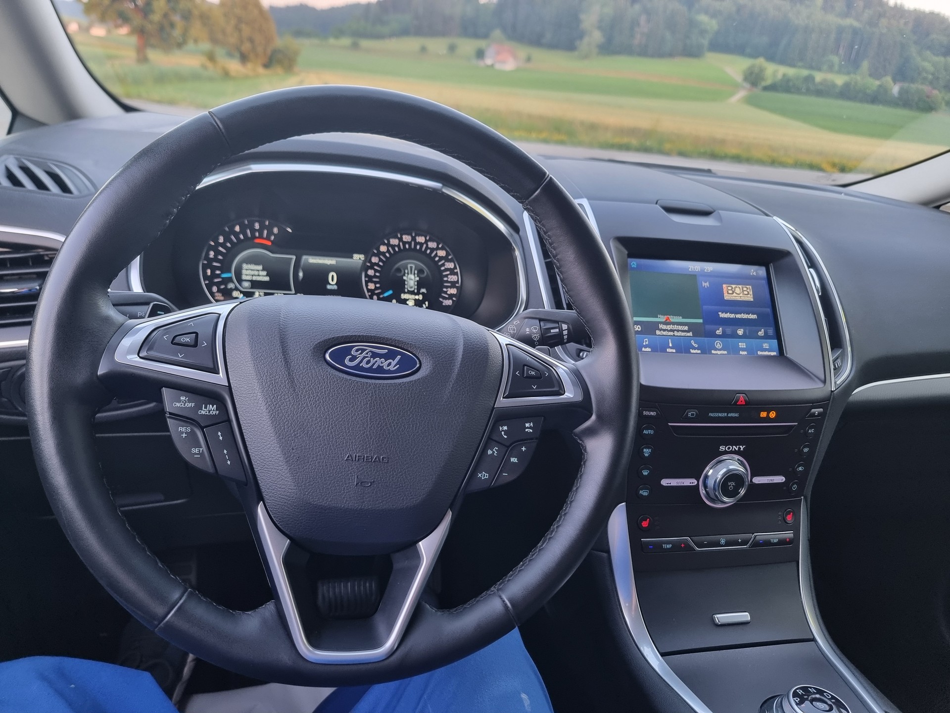 FORD S-Max 2.0 TDCi Titanium Automatic-image-3