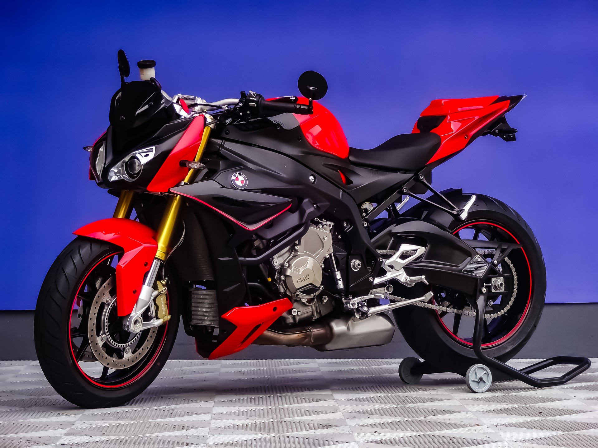 BMW S 1000 R ABS-showroom-element-1