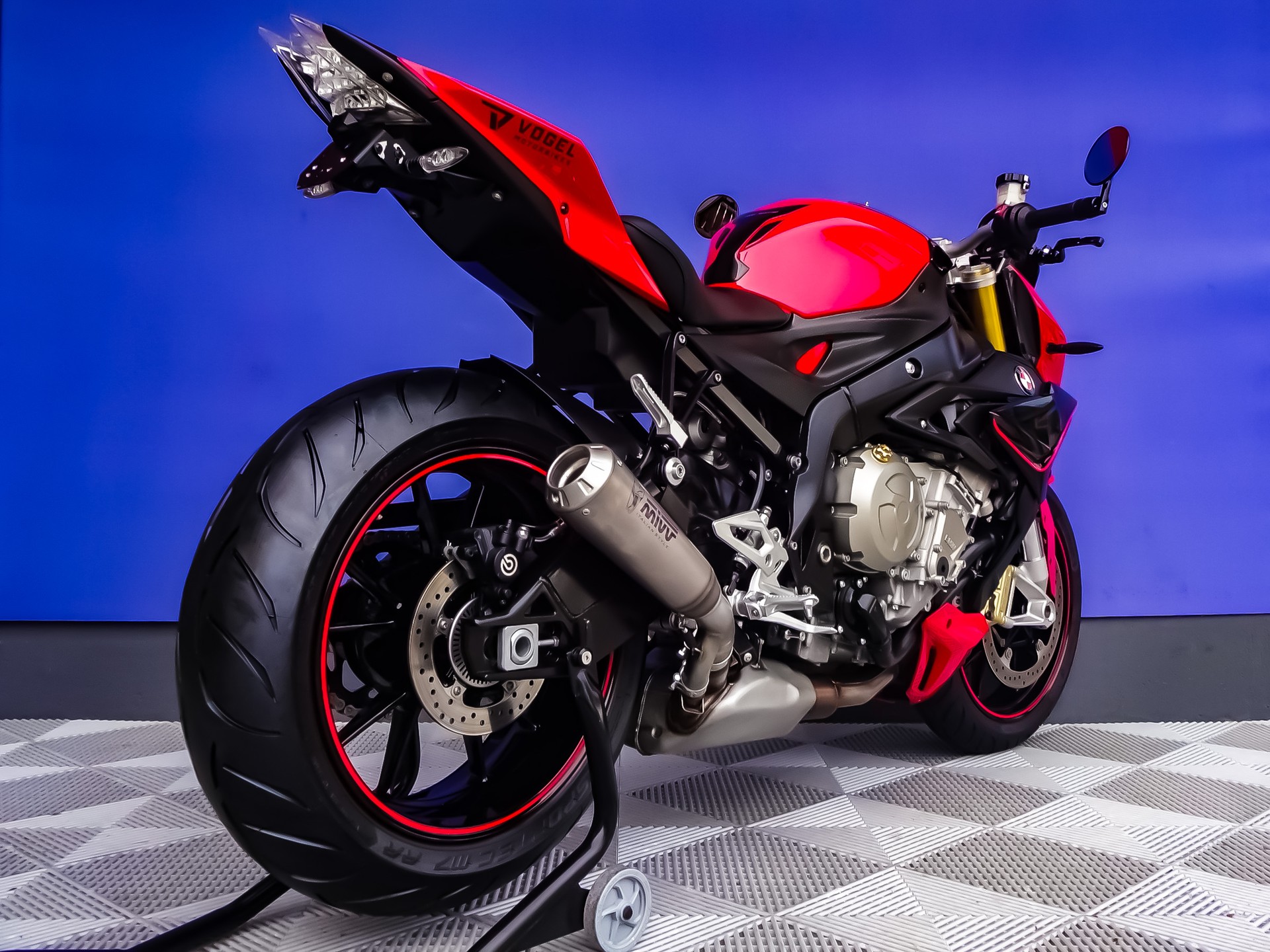 BMW S 1000 R ABS-showroom-element-2