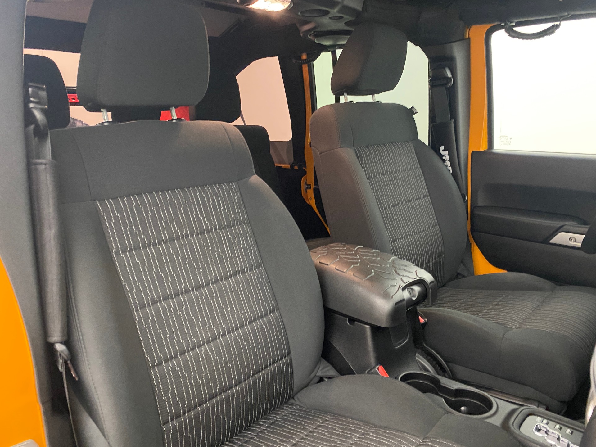 JEEP Wrangler 2.8 CRD Rubicon Unlimited-image-11