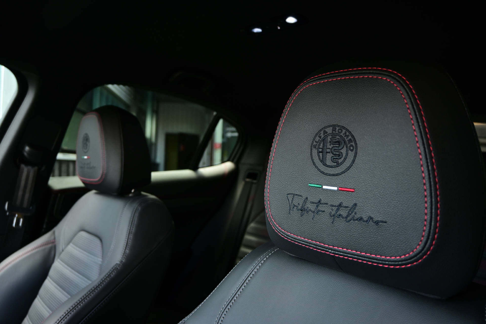ALFA ROMEO Stelvio 2.0 Q4 280 Tributo Italiano-image-13