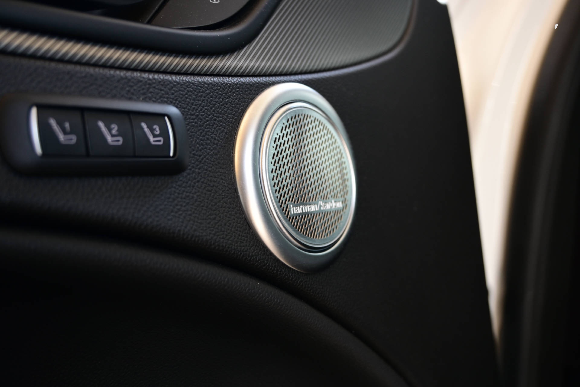 ALFA ROMEO Stelvio 2.0 Q4 280 Tributo Italiano-image-16