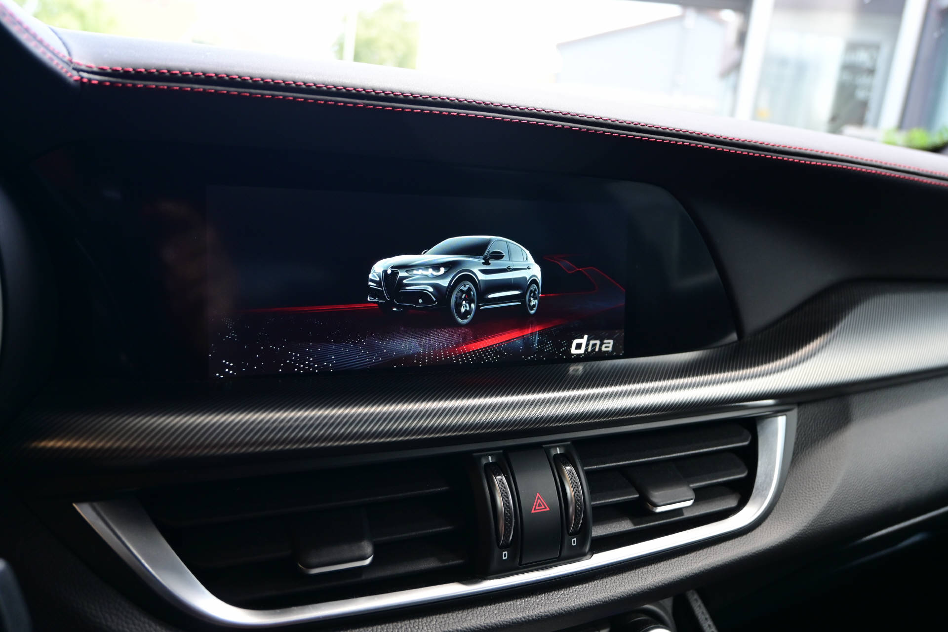 ALFA ROMEO Stelvio 2.0 Q4 280 Tributo Italiano-image-22