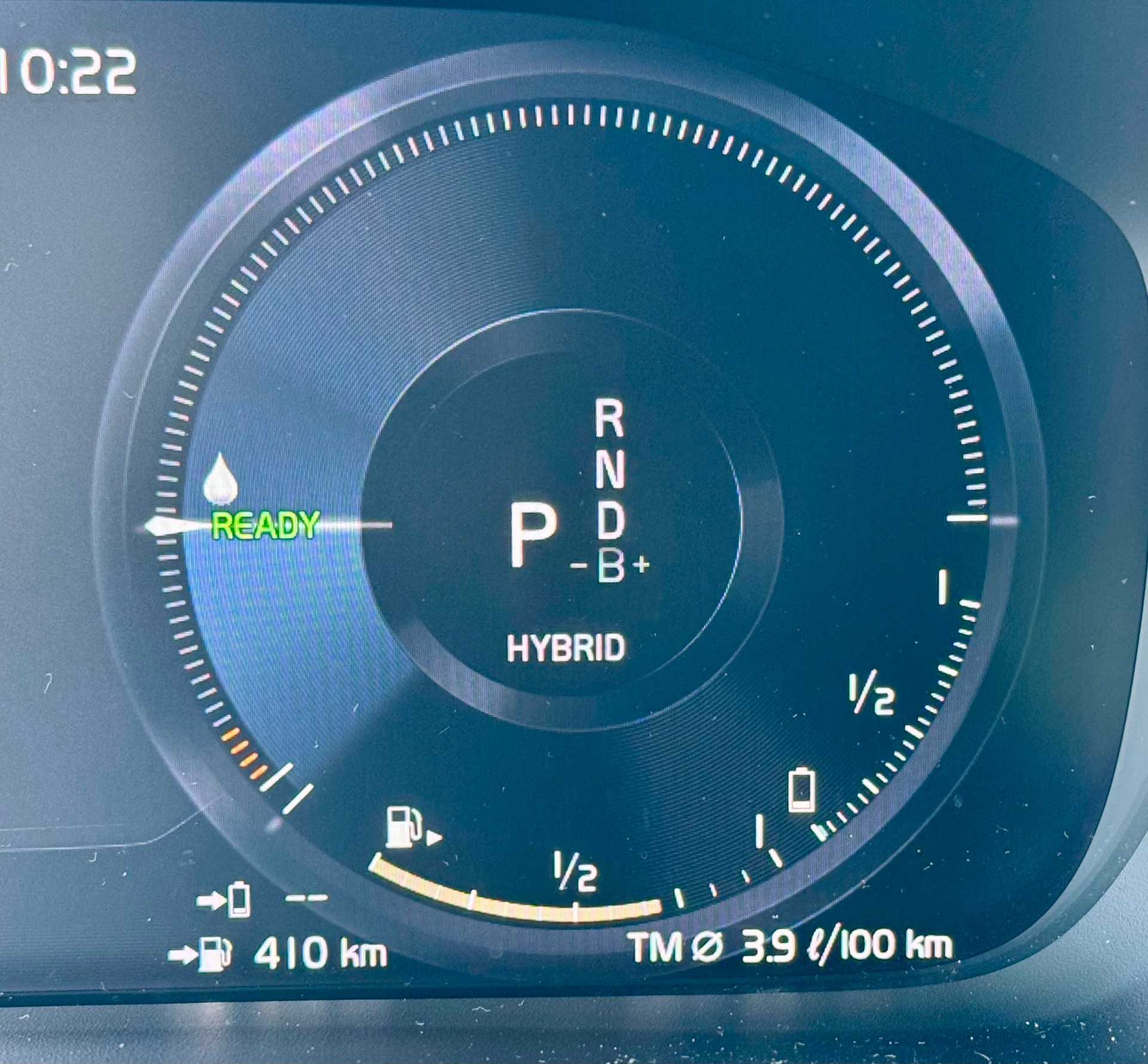 VOLVO XC40 T5 TwE R-Design DCT-image-13