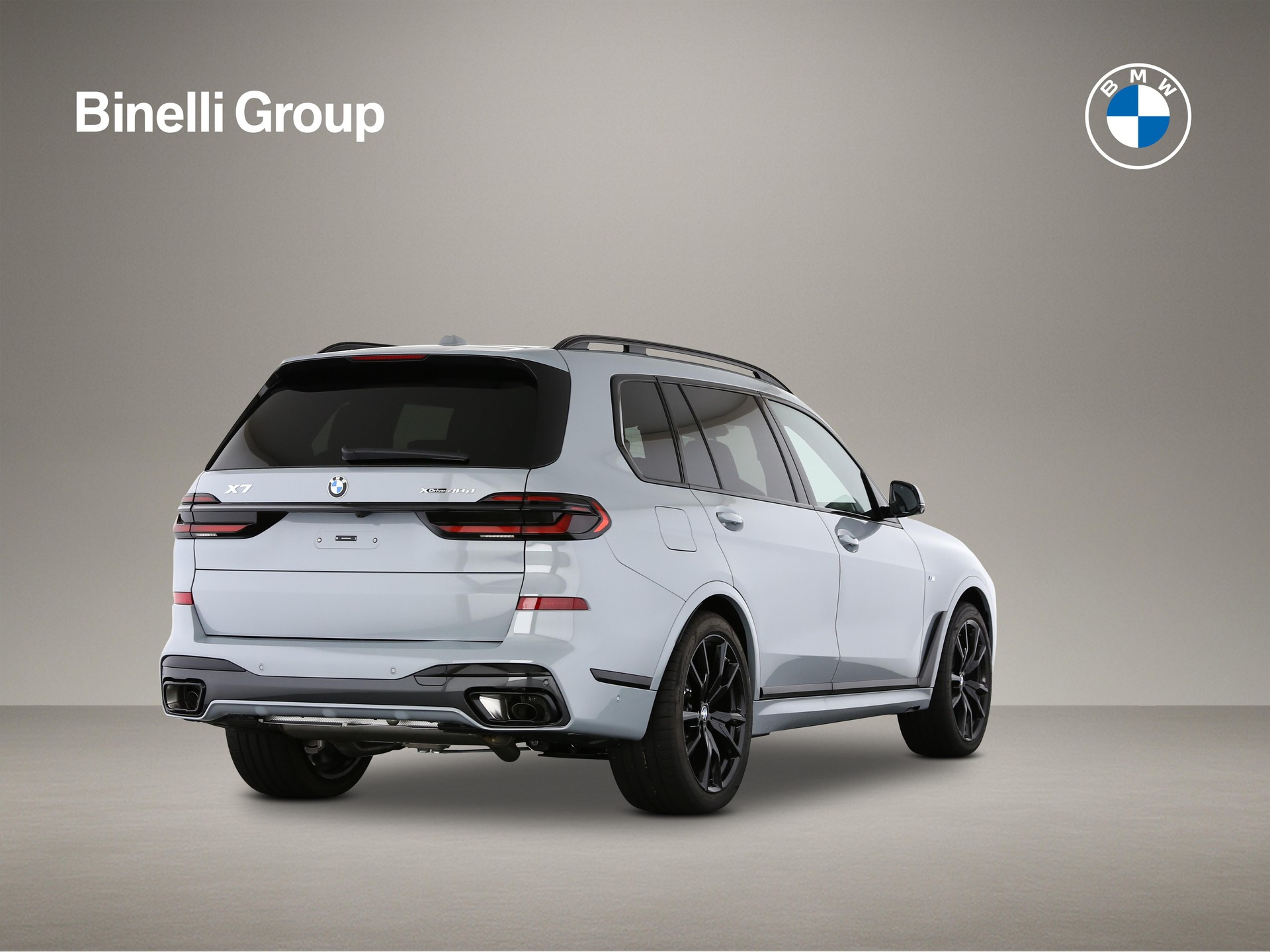 BMW X7 40d xDrive SAG-showroom-element-1