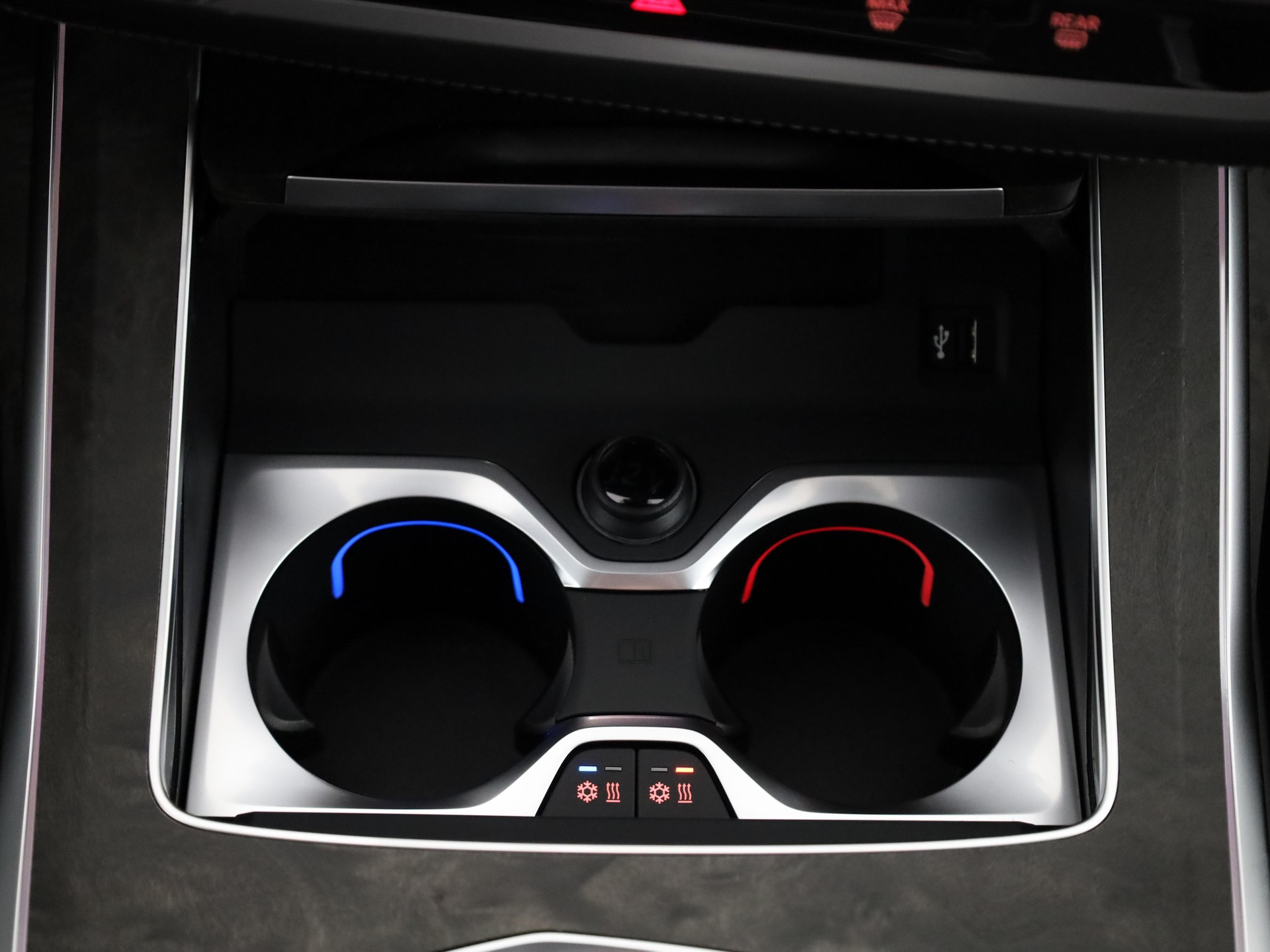 BMW X7 40d xDrive SAG-image-24