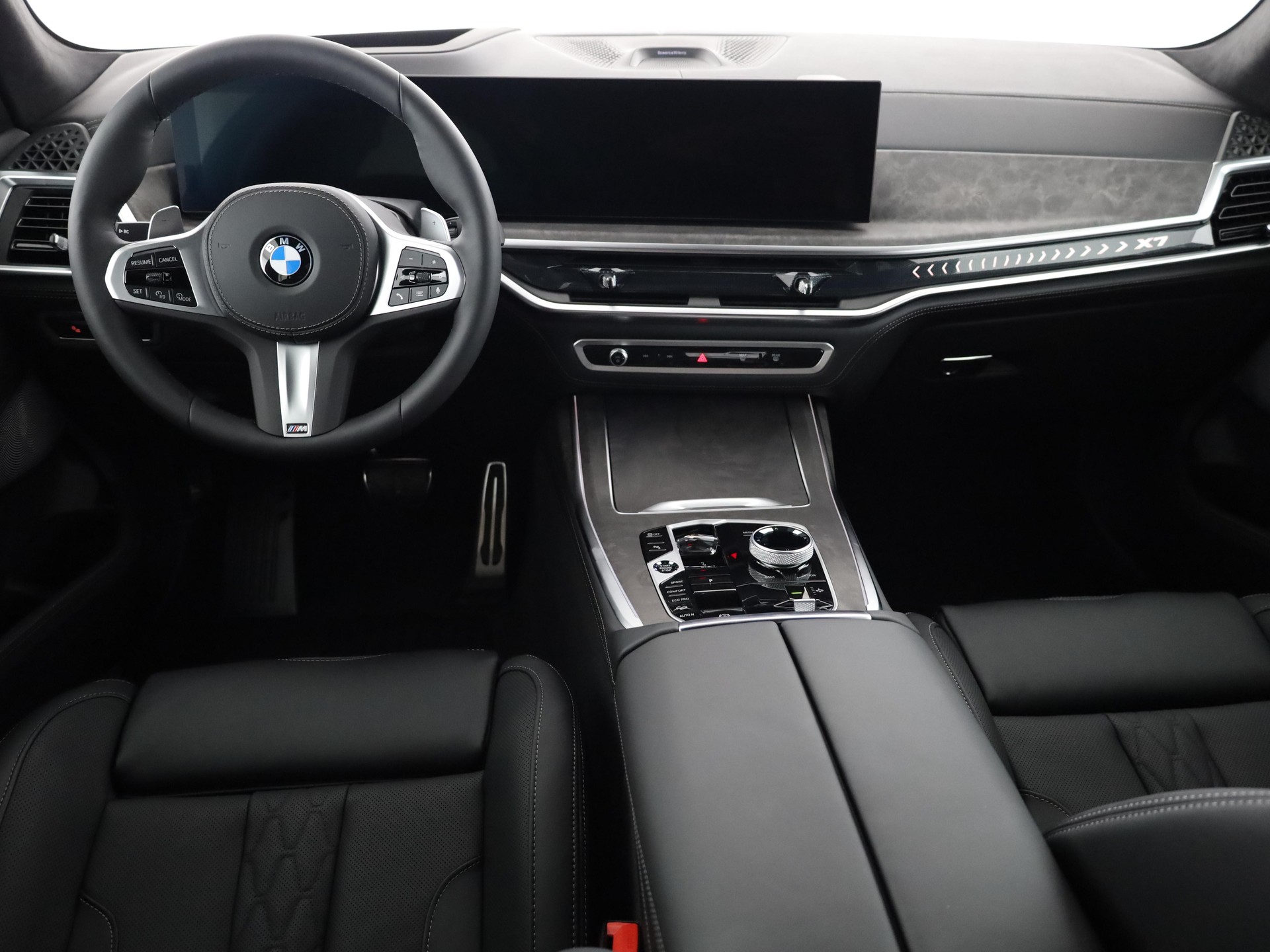 BMW X7 40d xDrive SAG-image-19