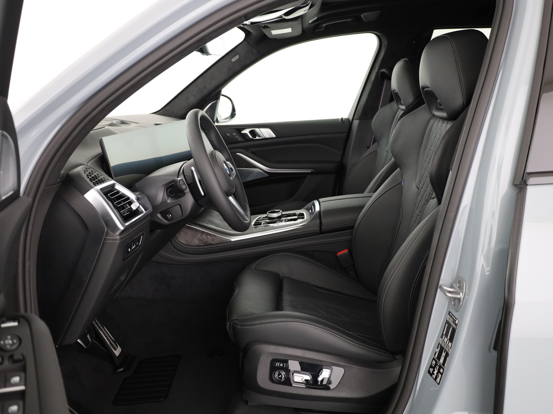 BMW X7 40d xDrive SAG-image-15