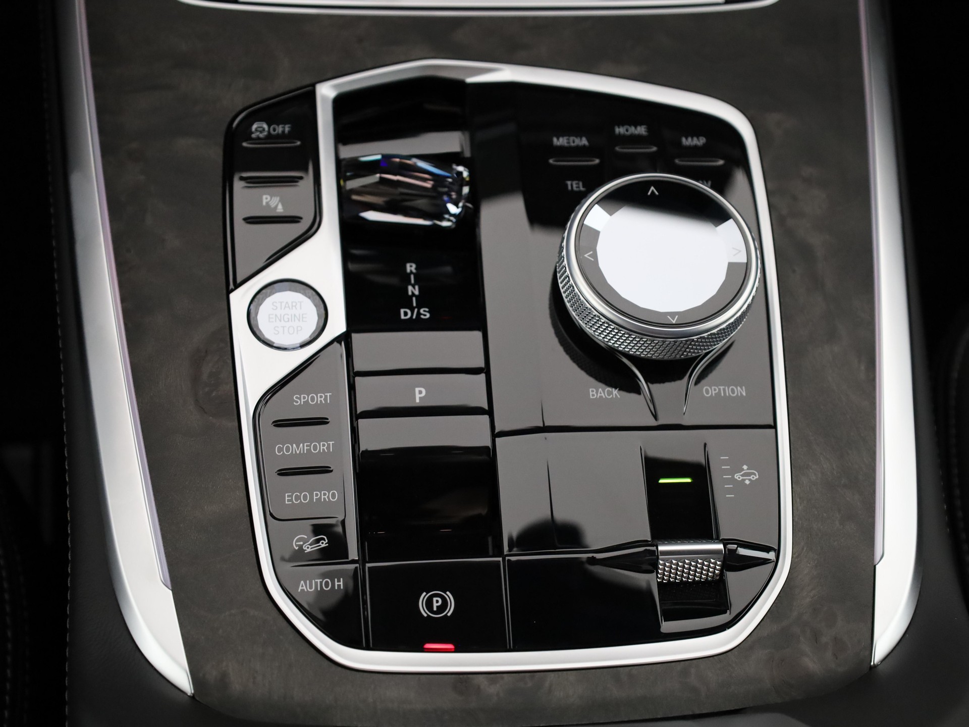 BMW X7 40d xDrive SAG-image-21