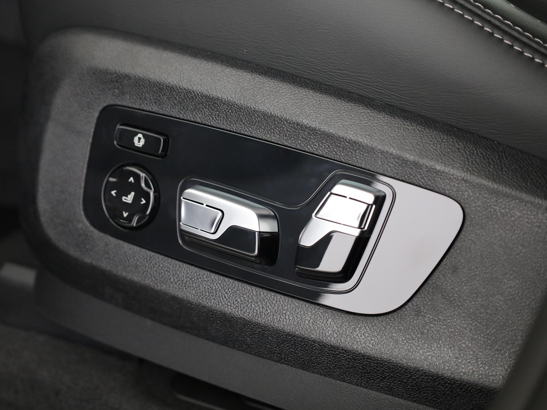 BMW X7 40d xDrive SAG-image-13