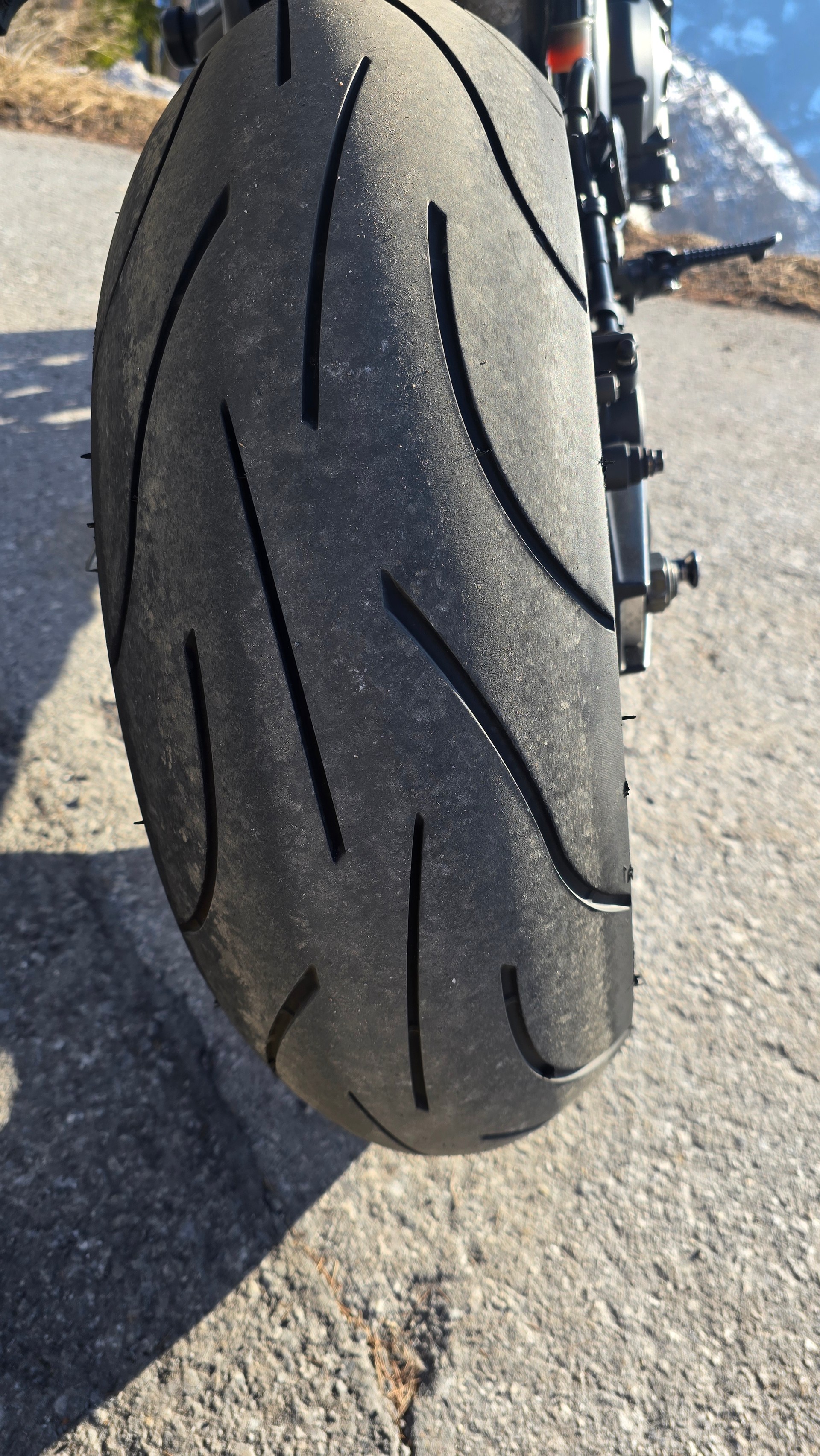 YAMAHA YZF-R1-image-2