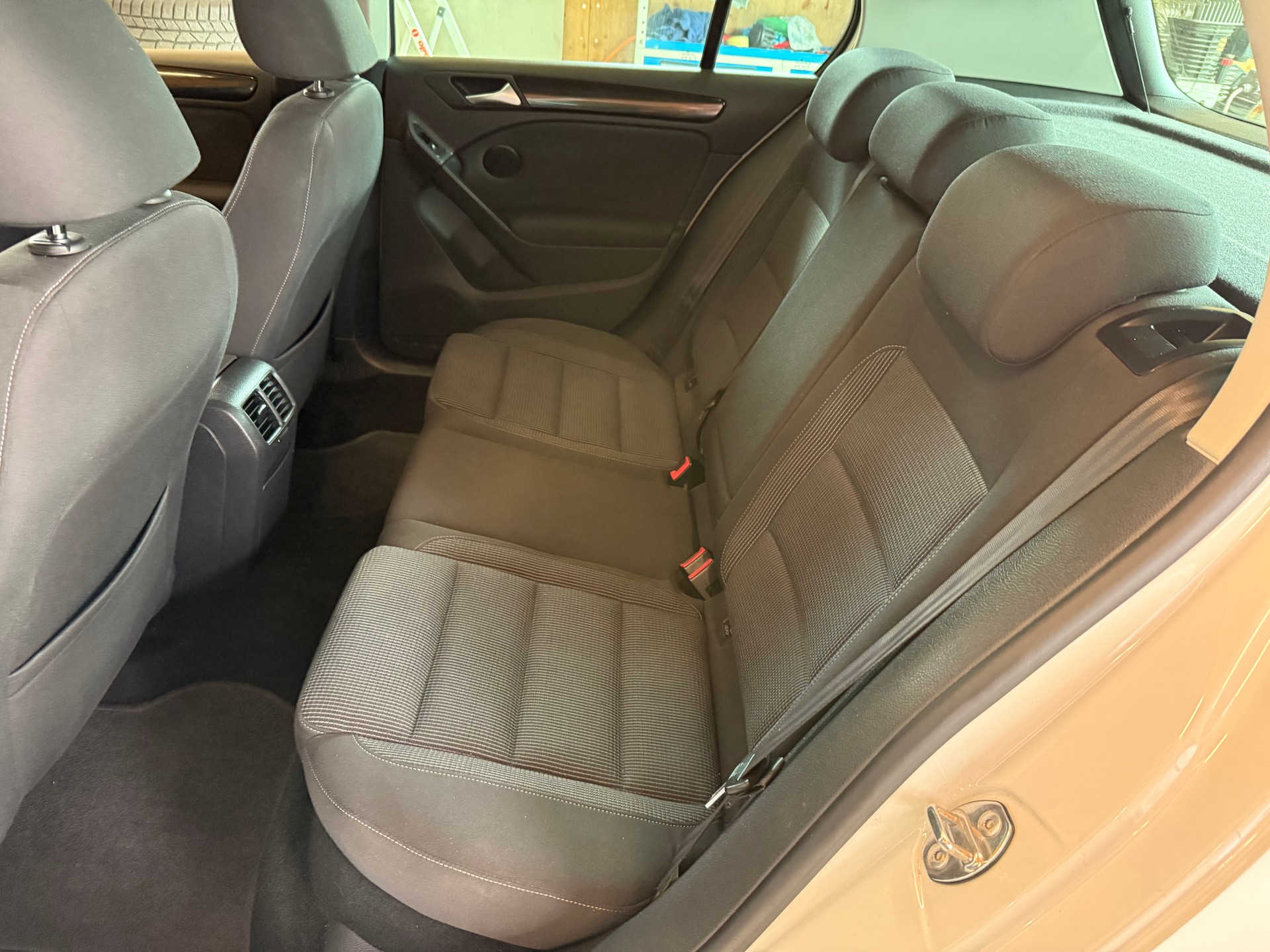 VW GOLF-image-7