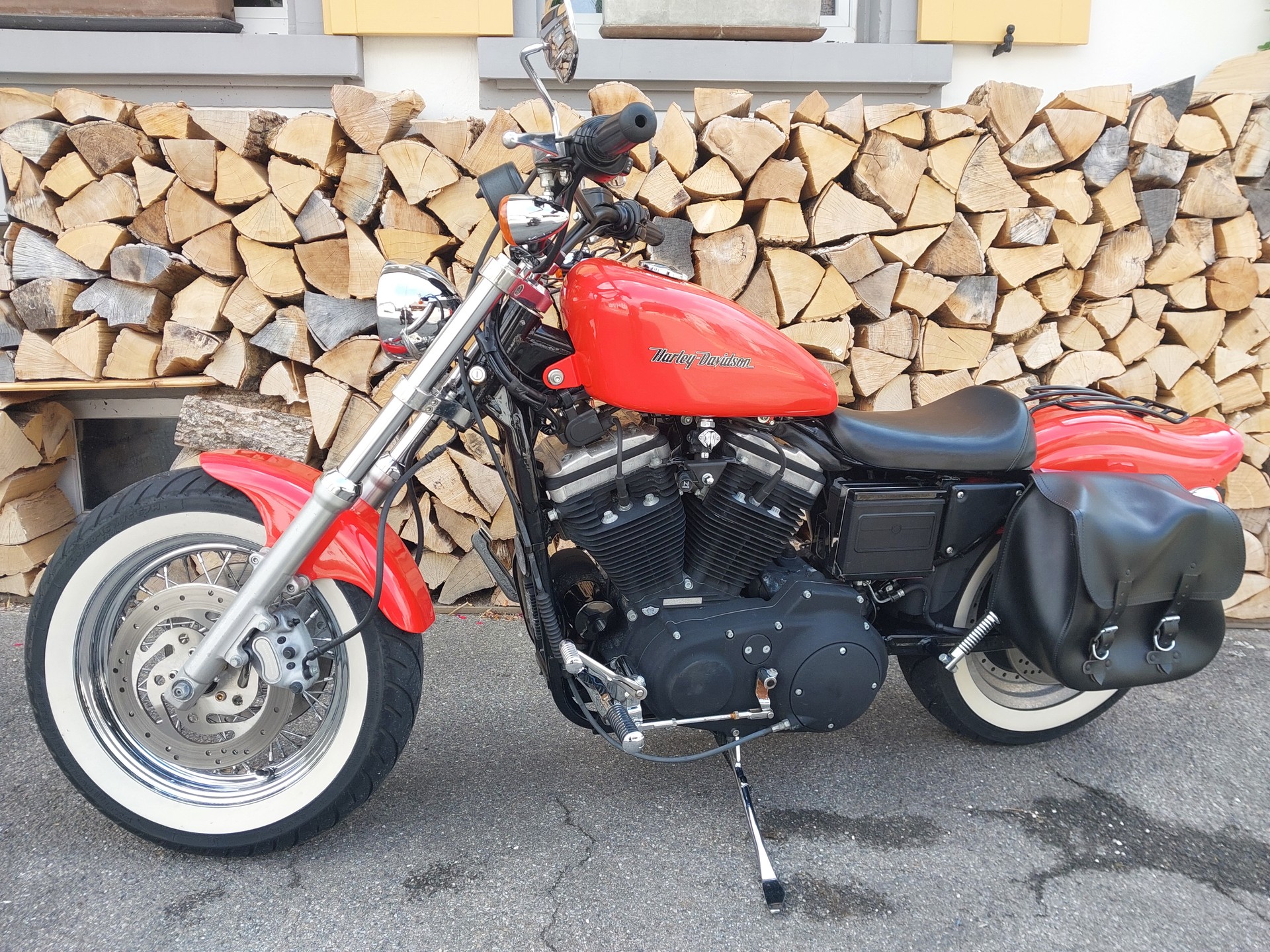 HARLEY-DAVIDSON XL 883 R-image-1