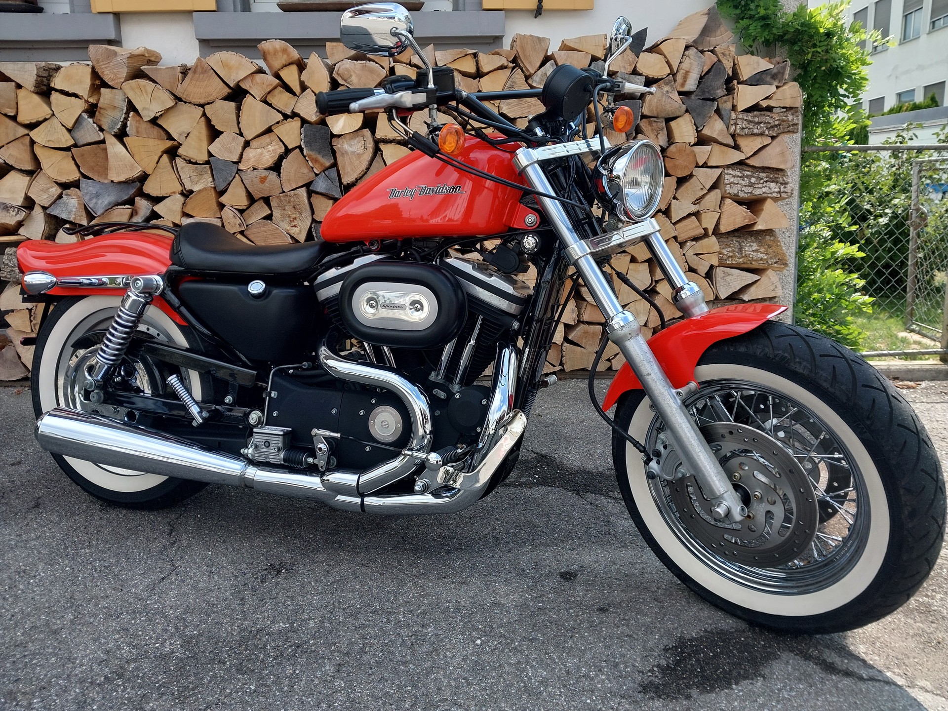 HARLEY-DAVIDSON XL 883 R-image-0