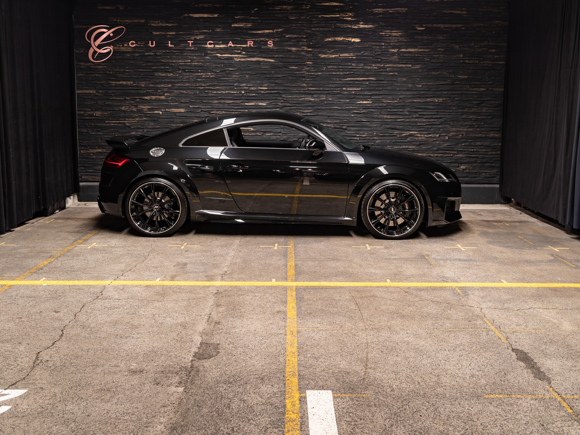 AUDI TT Coupé TT RS quattro S-tronic