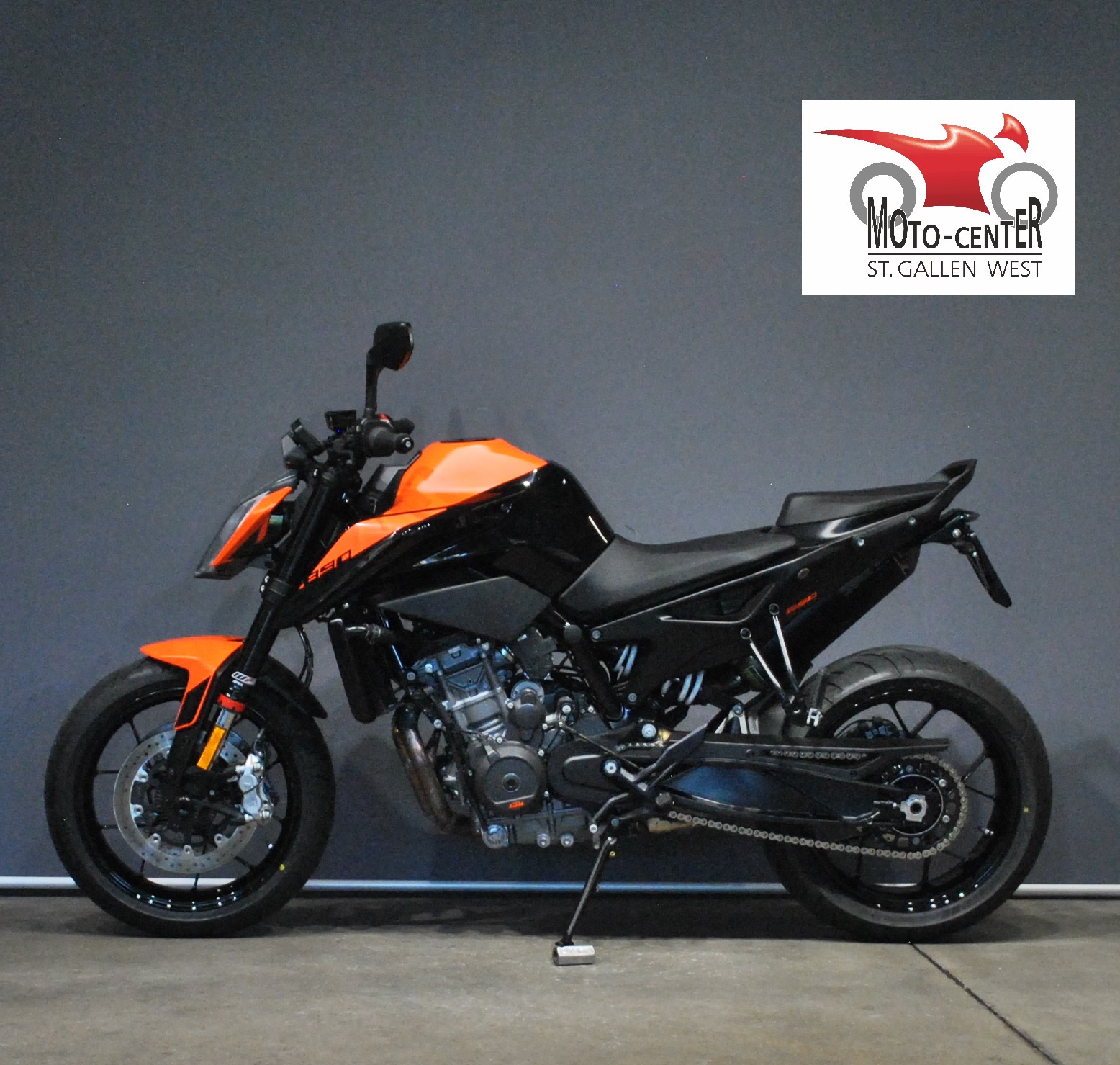 KTM 890 Duke-image-2