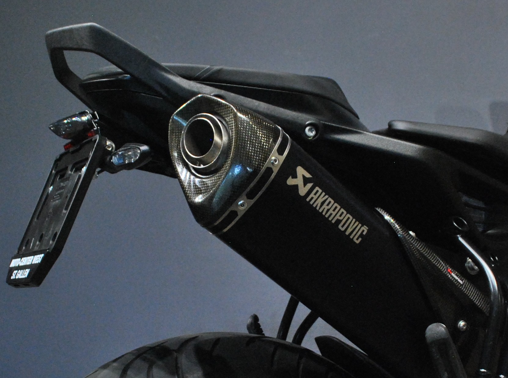 KTM 890 Duke-image-6