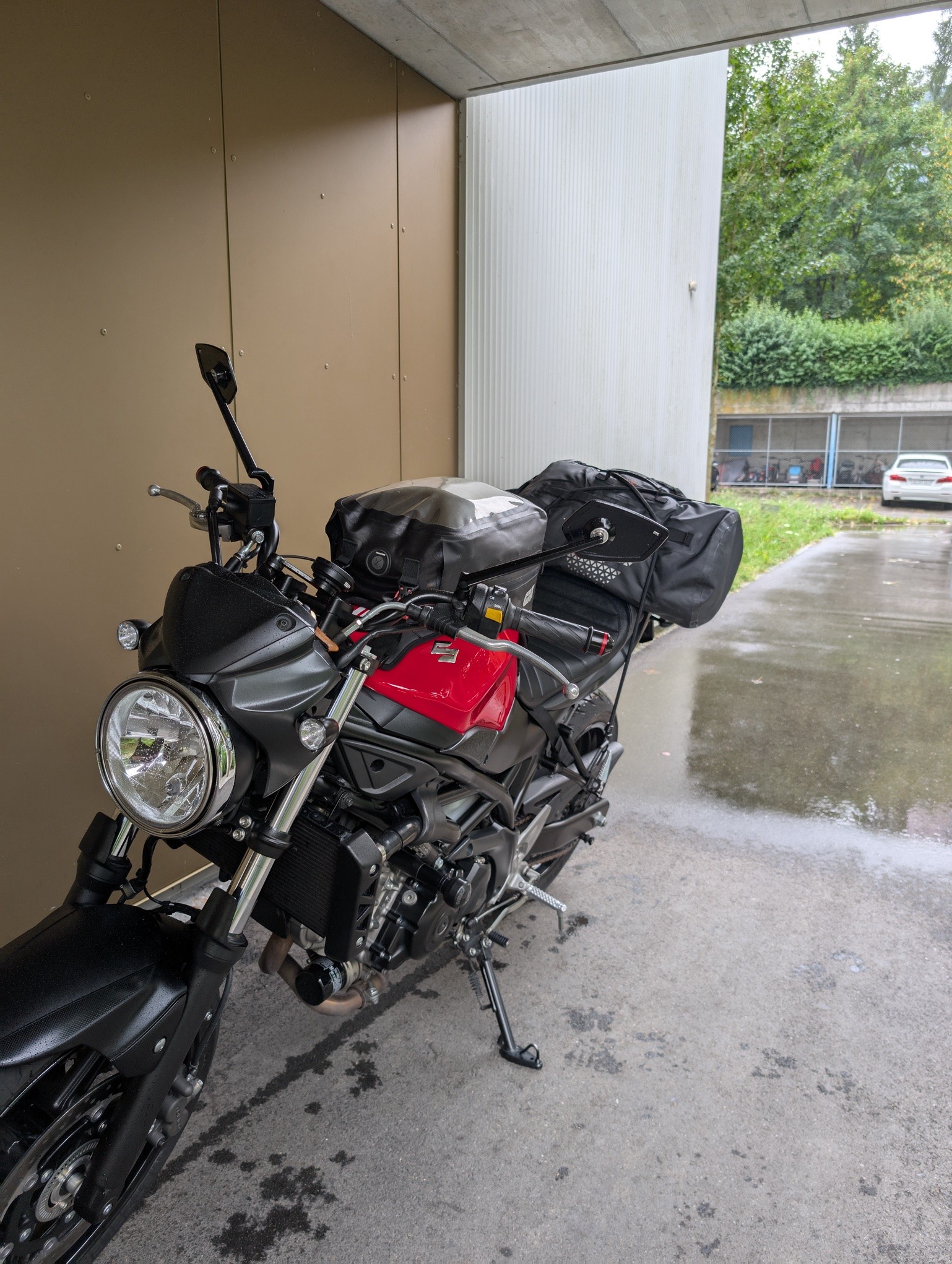 SUZUKI SV 650 ABS L6-image-2