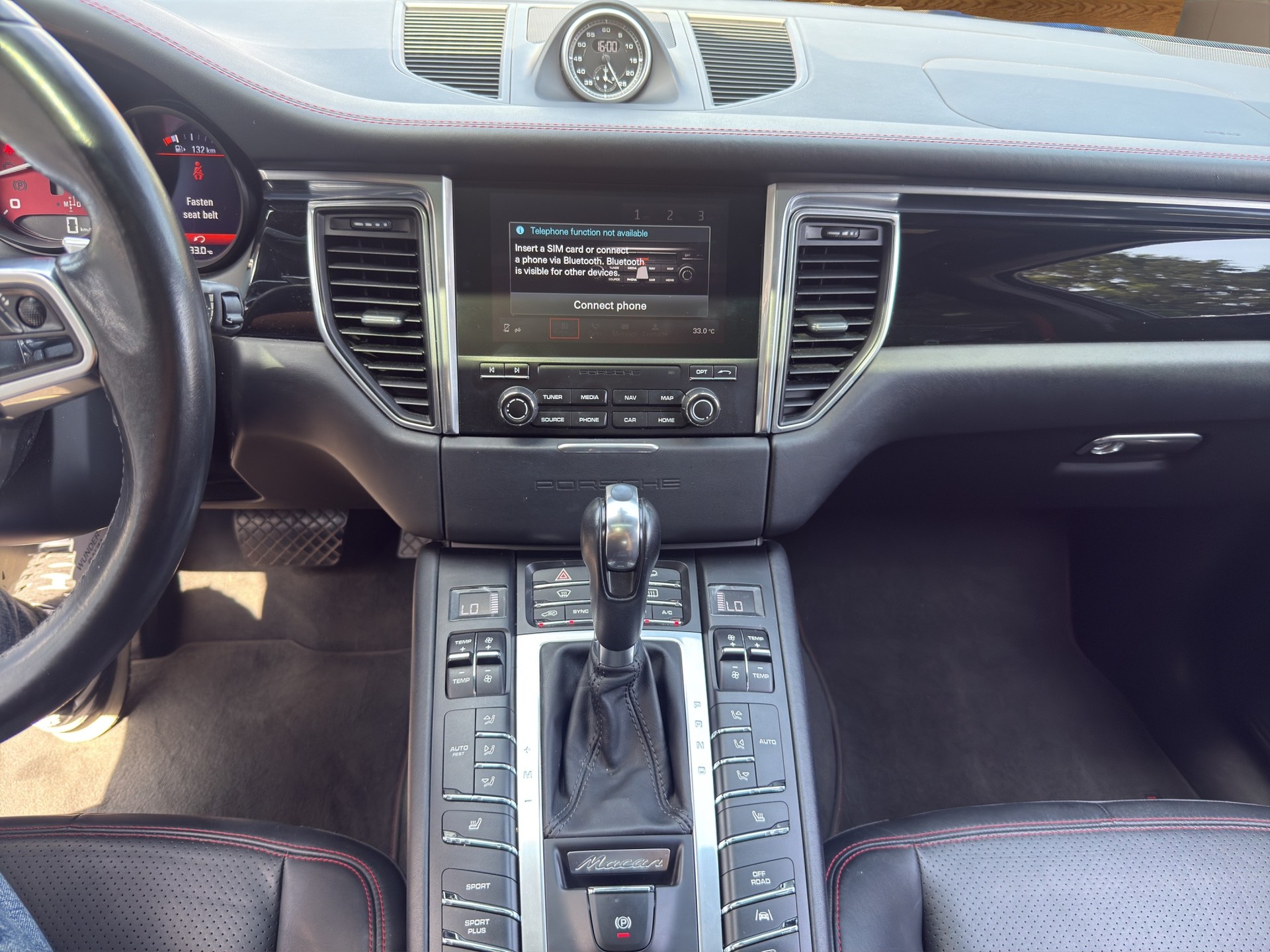 PORSCHE Macan GTS PDK-image-10