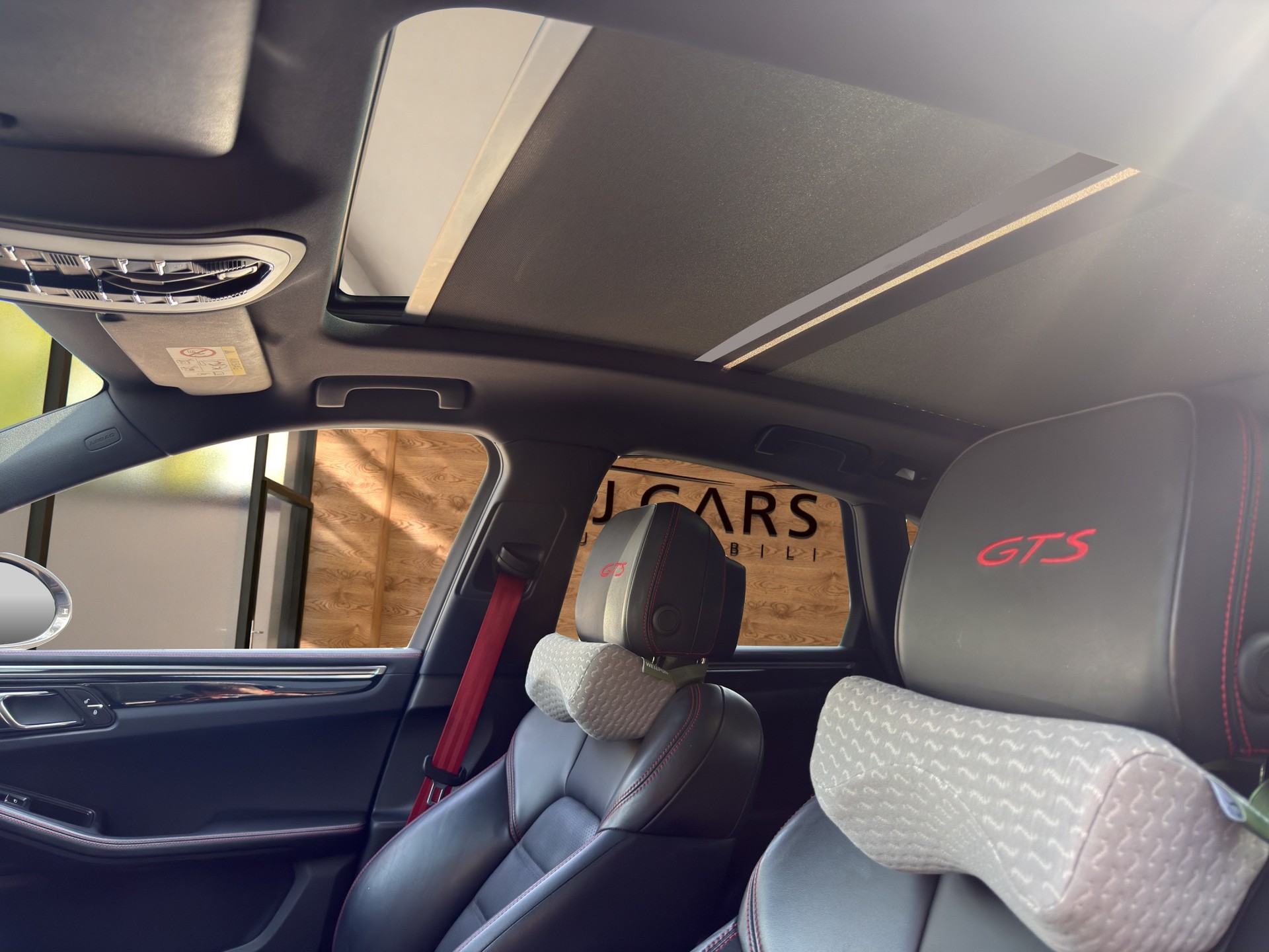 PORSCHE Macan GTS PDK-image-11