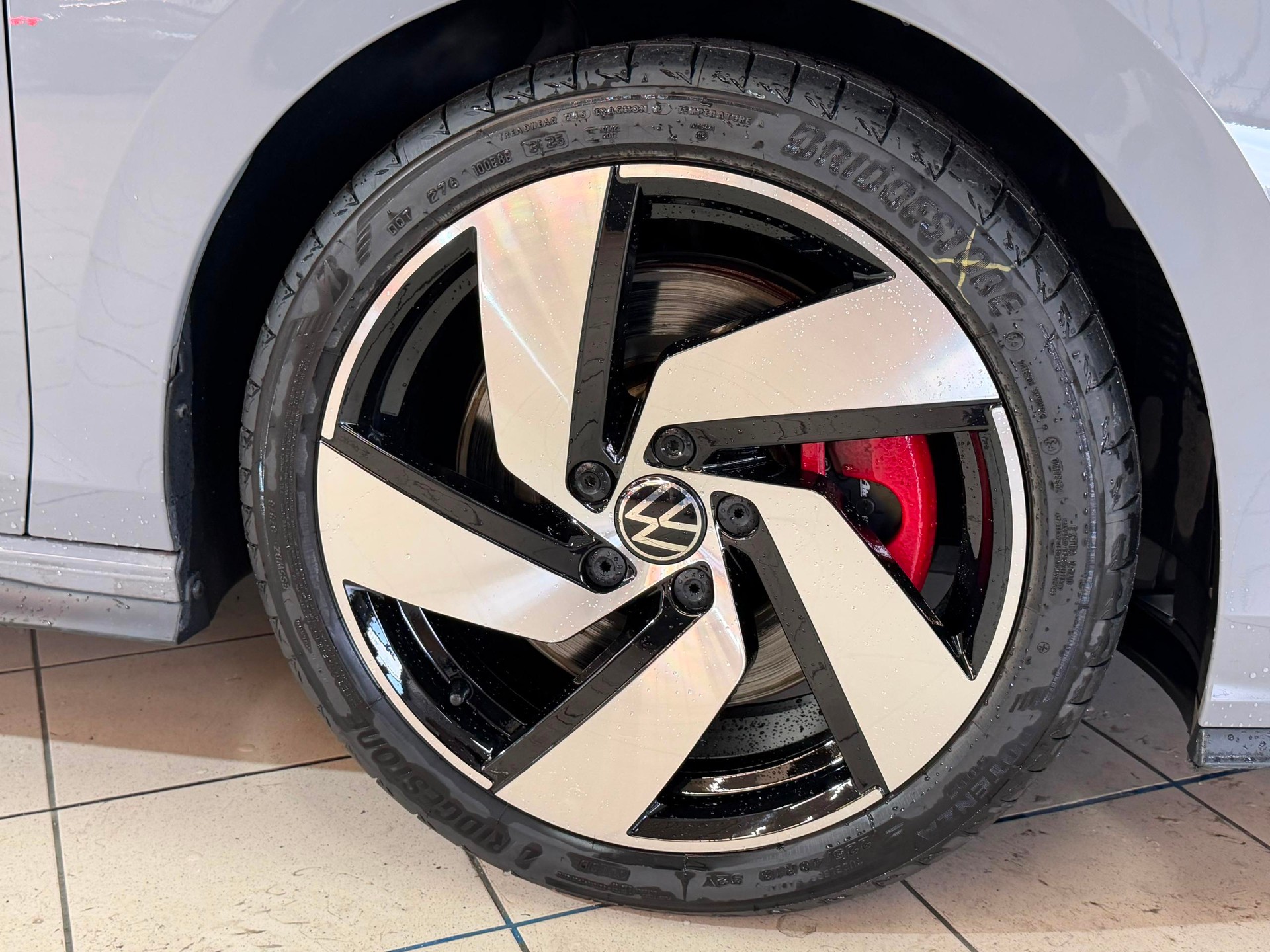 VW Golf 2.0 TSI GTI DSG-image-4