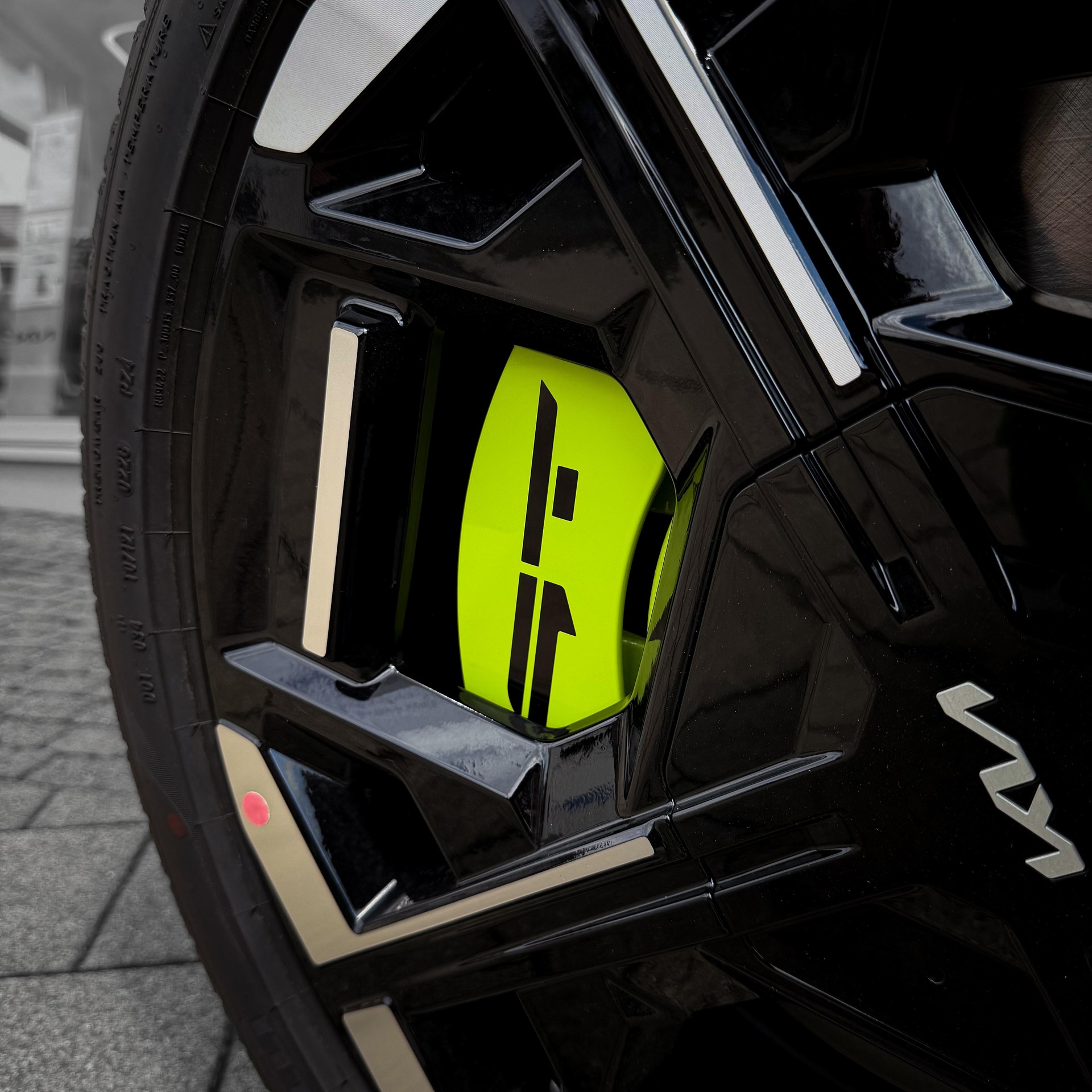 KIA EV3 81 kWh GT 4x4-image-4