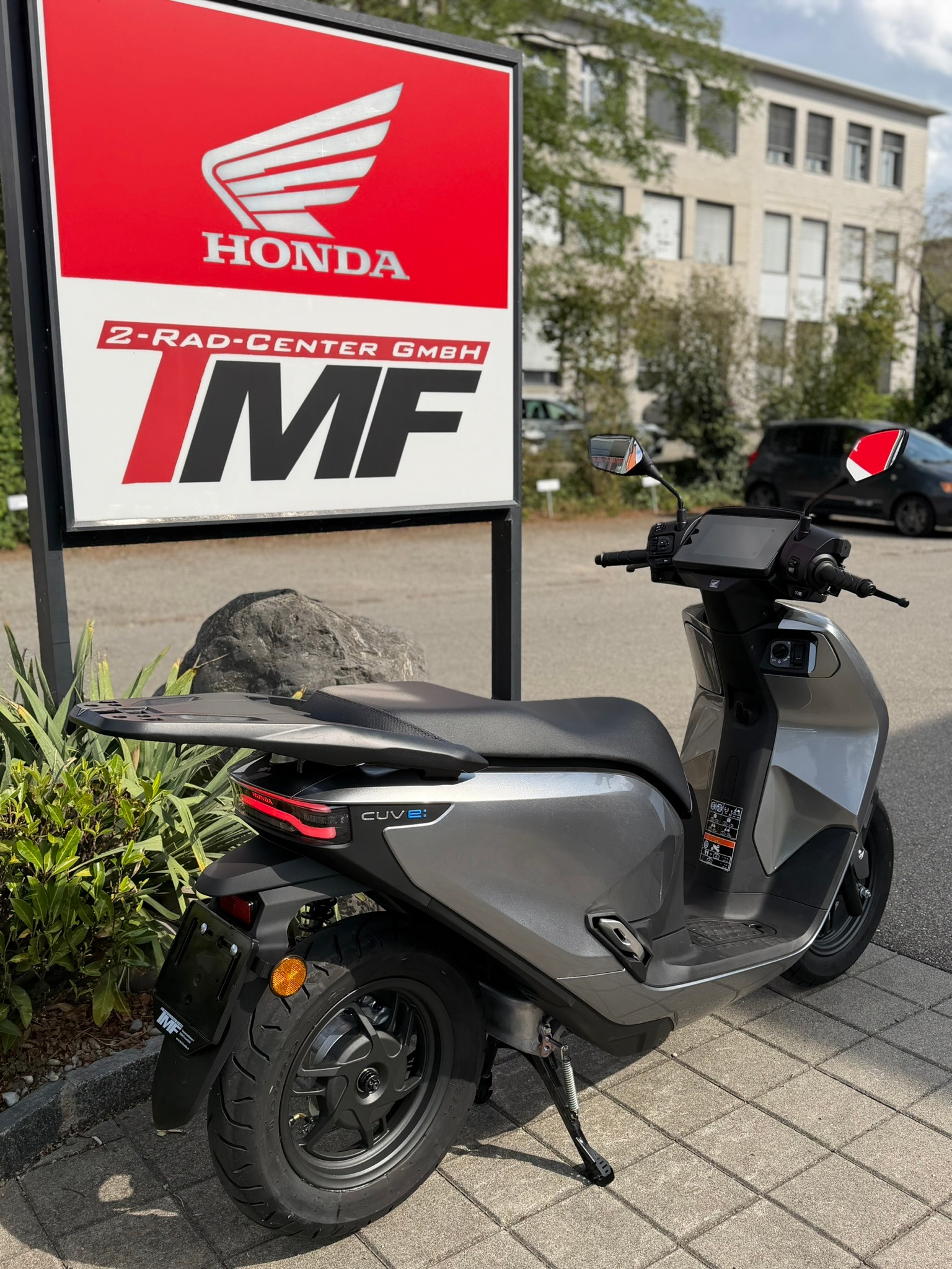 HONDA EVP4 / CUVe-showroom-element-1