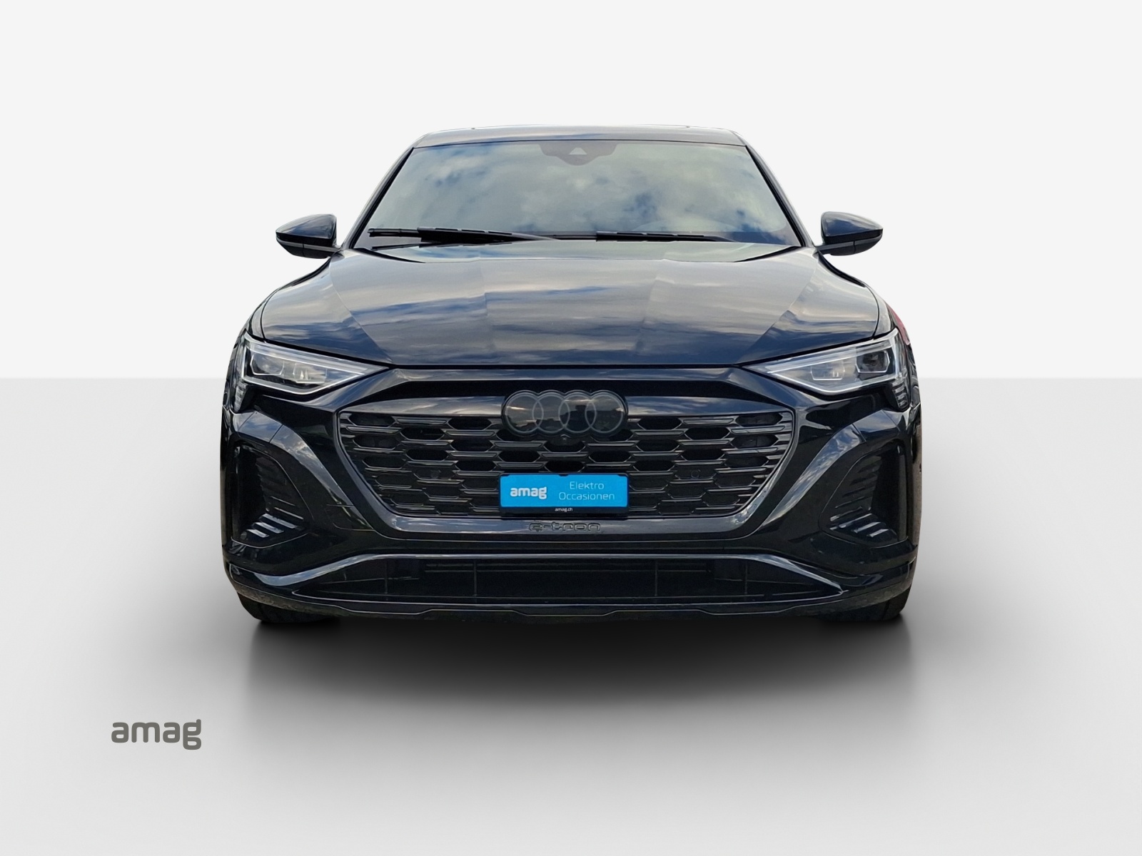 AUDI Q8 Sportback 55 e-tron Black Edition quattro-image-7