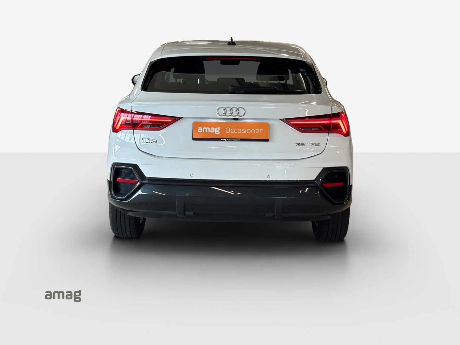 AUDI Q3 Sportback 35 TFSI Attraction S-tronic-showroom-element-3