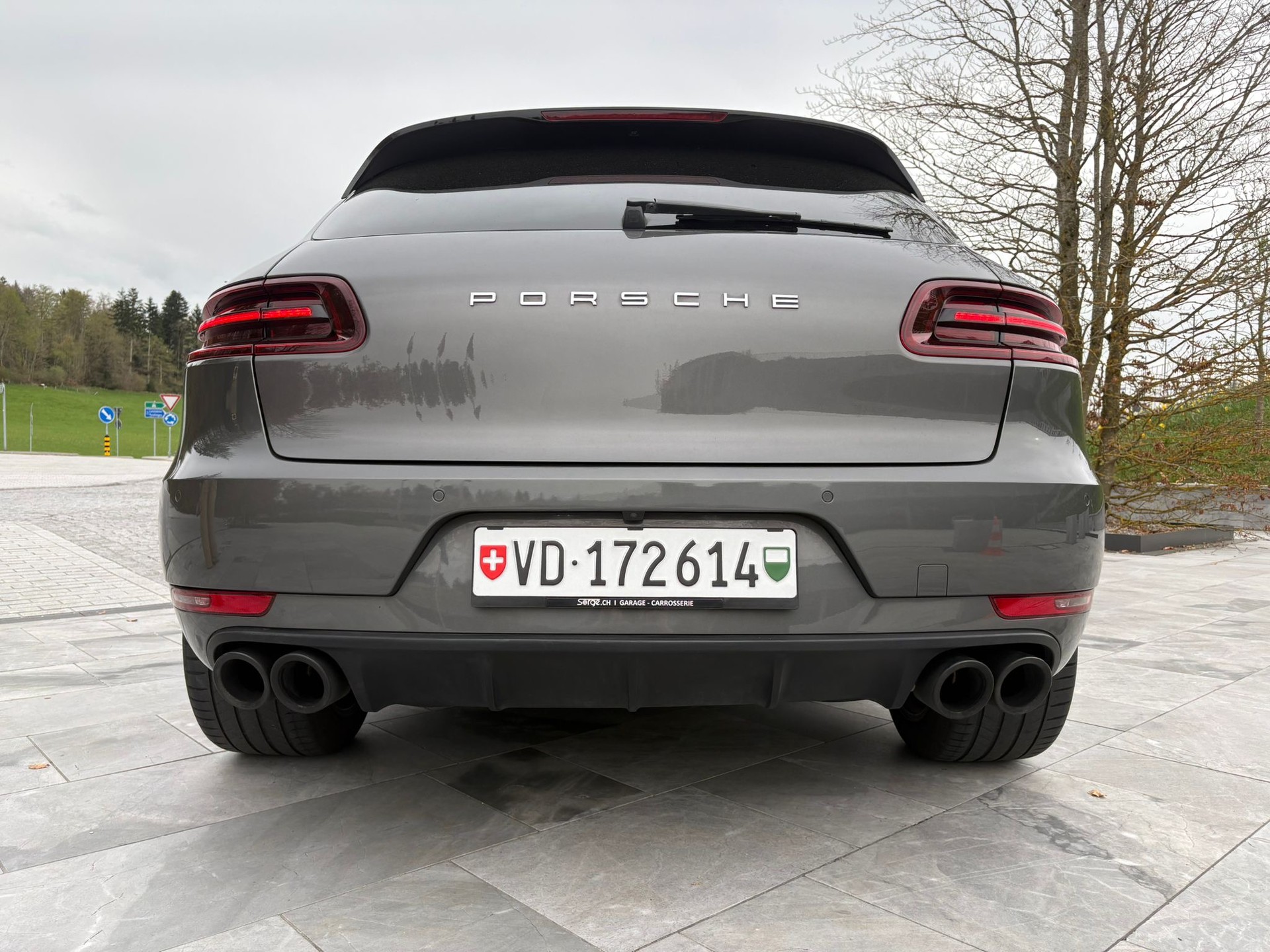 PORSCHE 3.6 V6 Turbo-image-1
