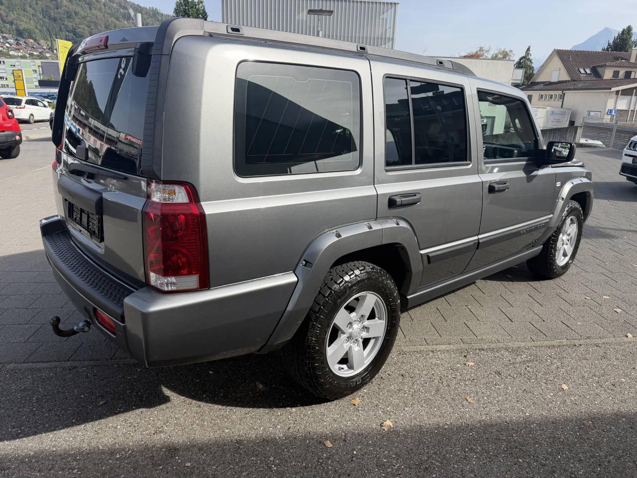 JEEP Commander 4.7 V8-image-3