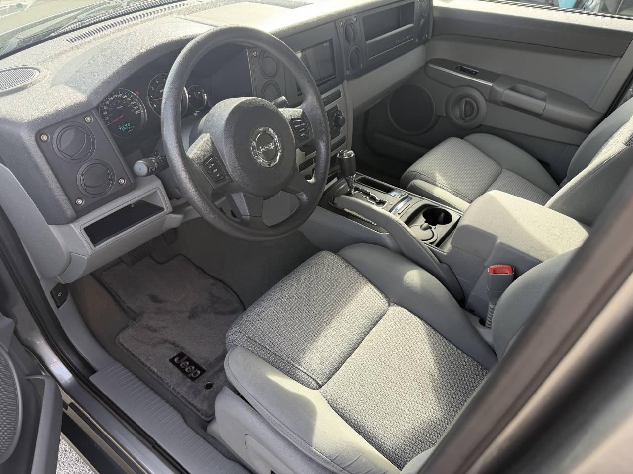 JEEP Commander 4.7 V8-image-10